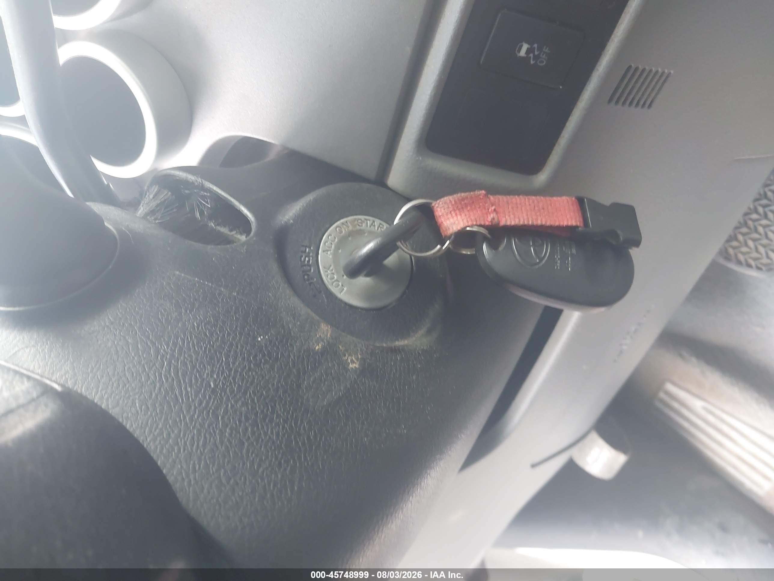 2011 Toyota Tundra Grade V6 Белый vin: 5TFRU5F15BX024331