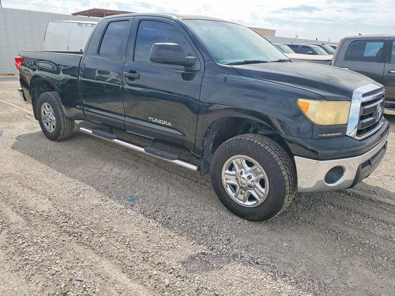 2013 Toyota Tundra Double Cab Sr5 Black vin: 5TFRU5F15DX029838
