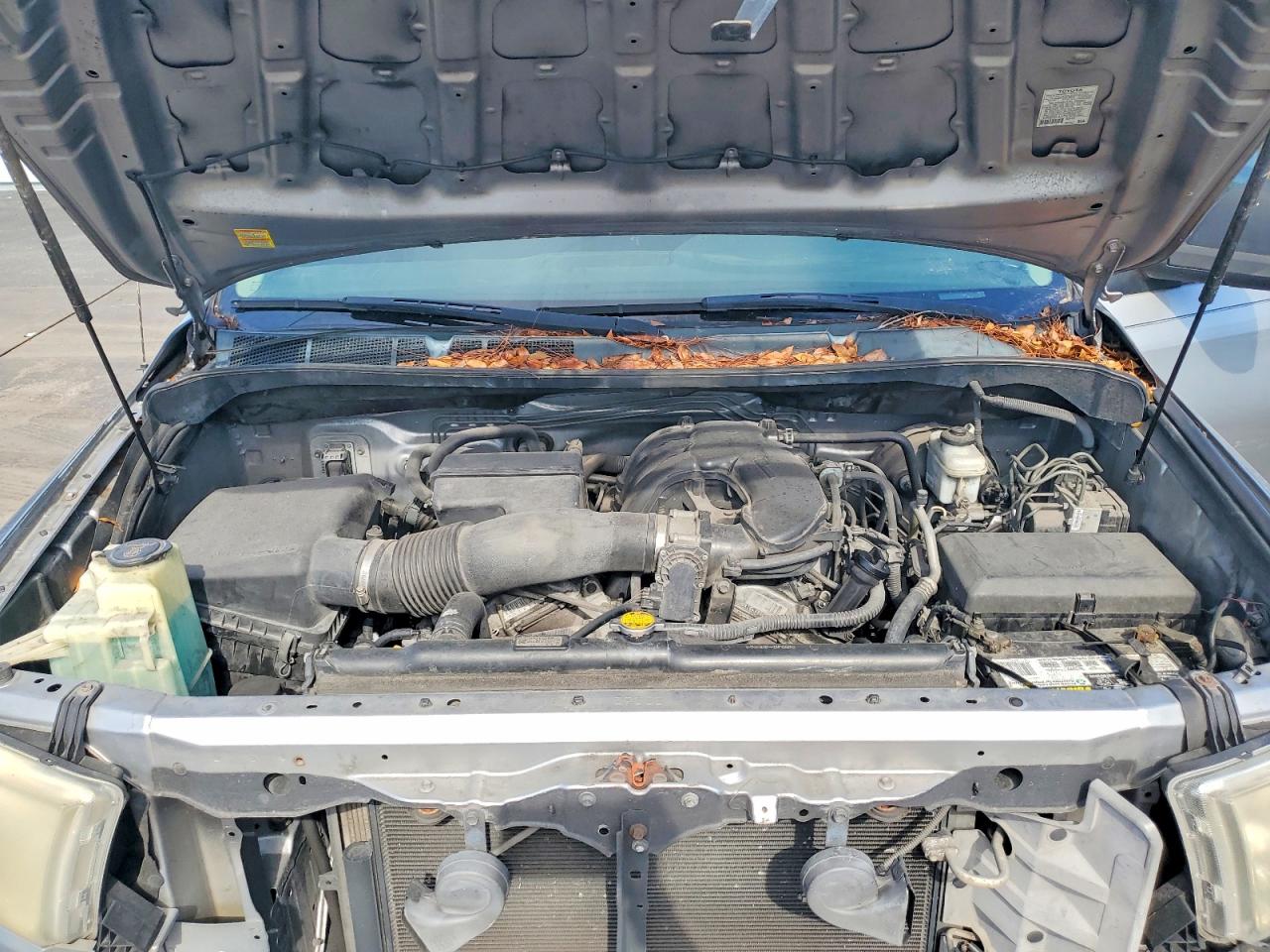 2013 Toyota Tundra Double Cab Sr5 Silver vin: 5TFRU5F15DX030634