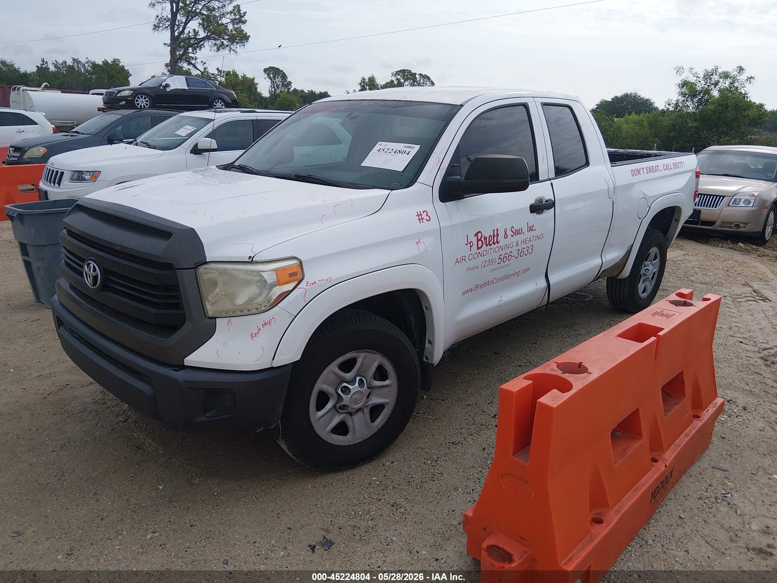 2014 Toyota Tundra Sr V6 White vin: 5TFRU5F15EX032627