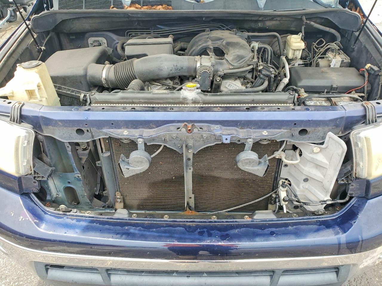 2011 Toyota Tundra Double Cab Sr5 Blue vin: 5TFRU5F17BX024895