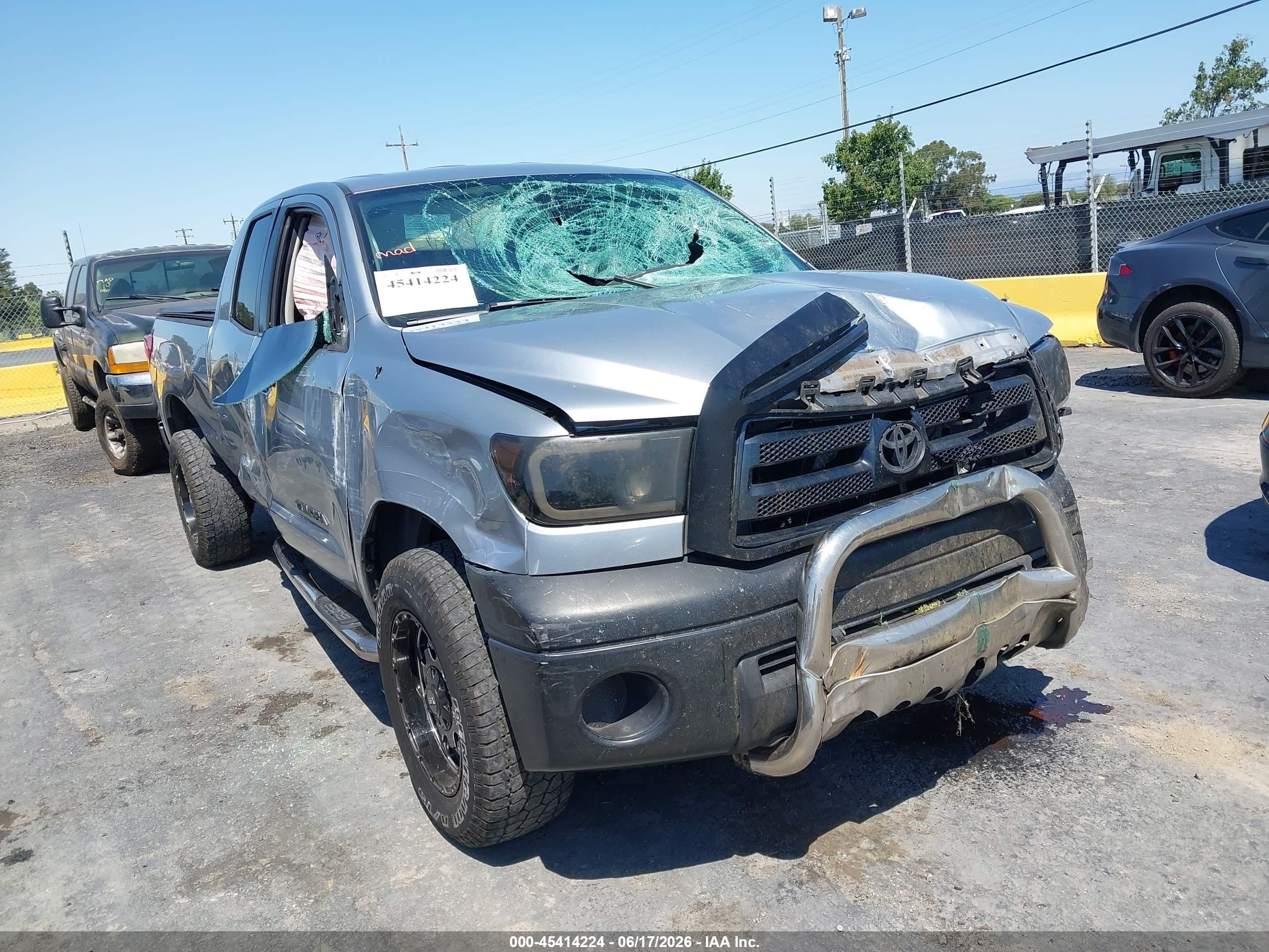 2010 Toyota Tundra Grade V6 Silver vin: 5TFRU5F19AX020801