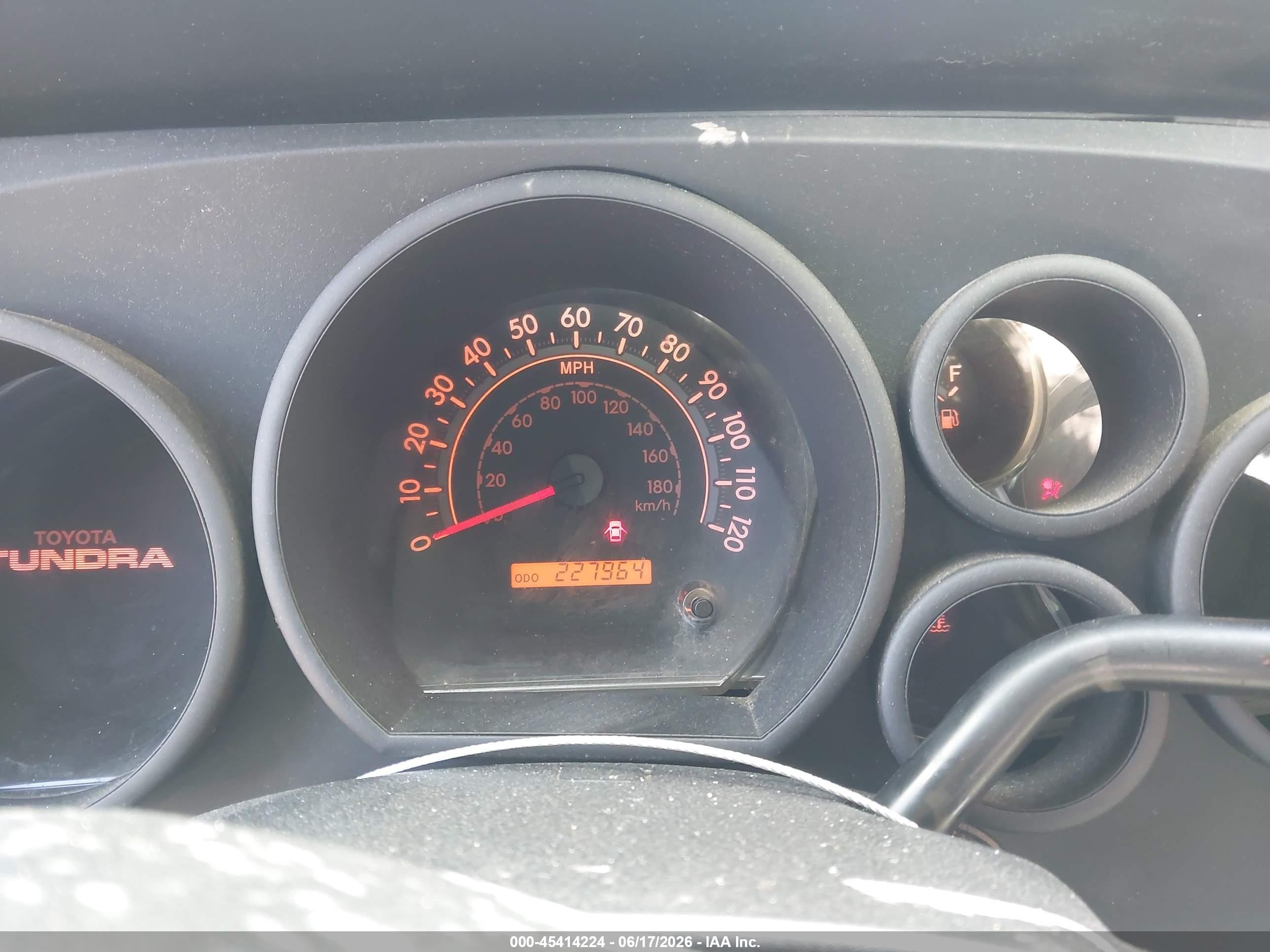 2010 Toyota Tundra Grade V6 Silver vin: 5TFRU5F19AX020801