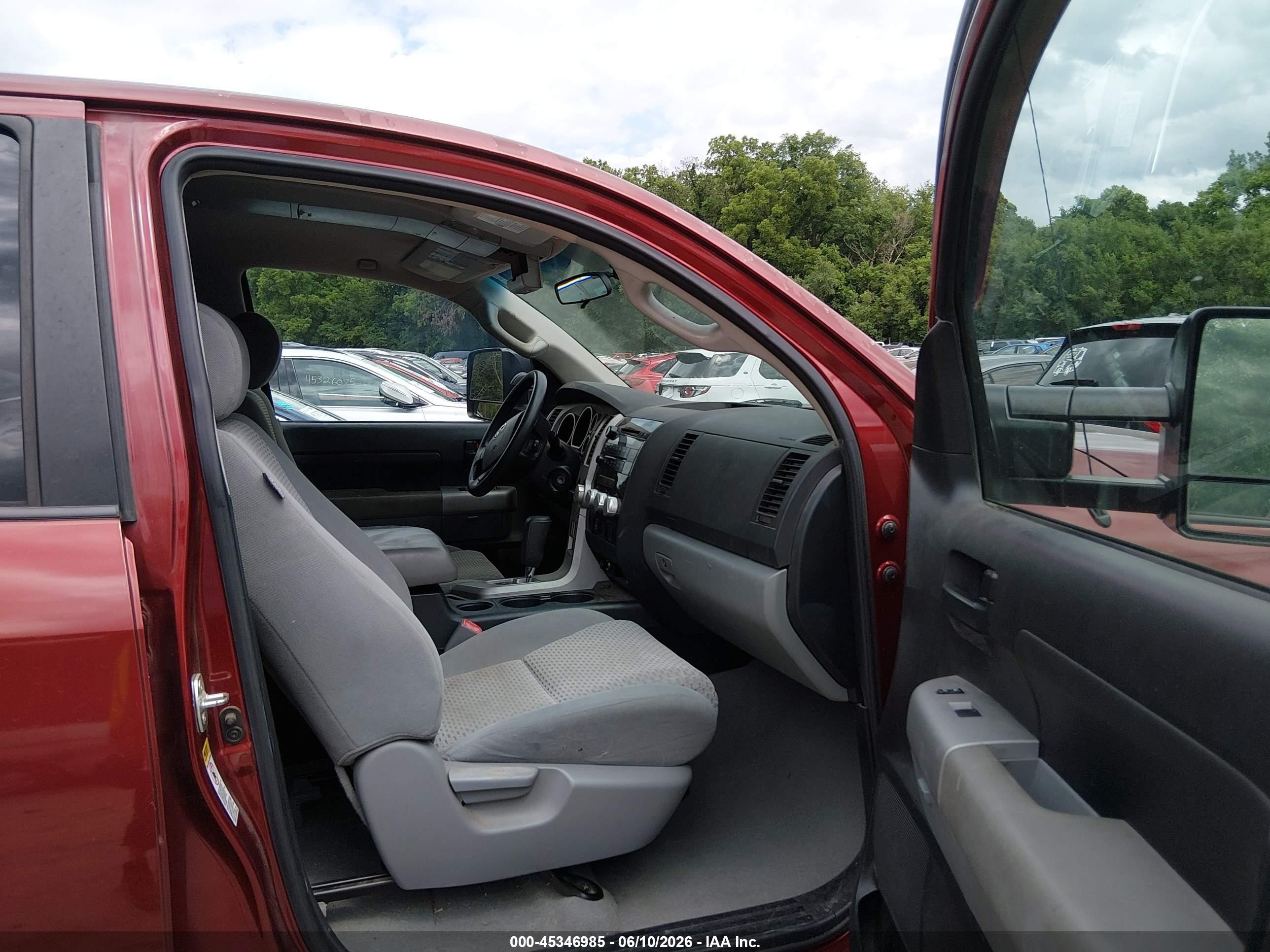 2007 Toyota Tundra Sr5 V8 Maroon vin: 5TFRV54107X012871