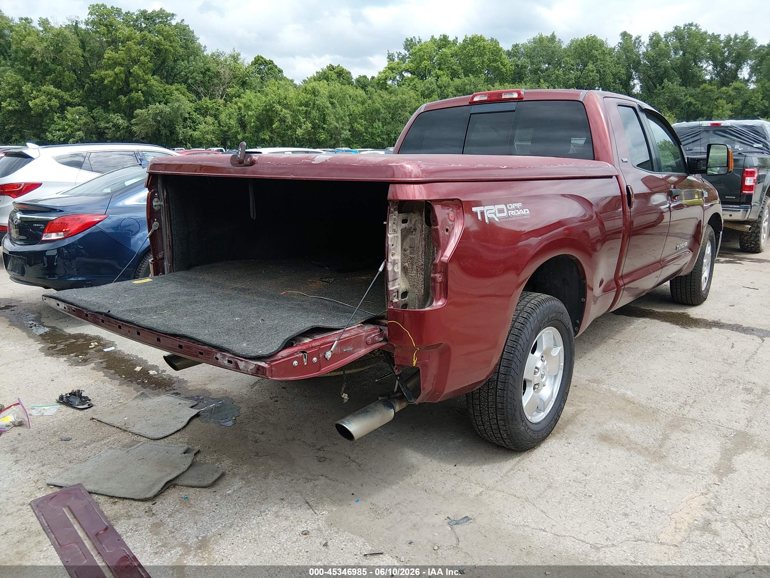 2007 Toyota Tundra Sr5 V8 Maroon vin: 5TFRV54107X012871