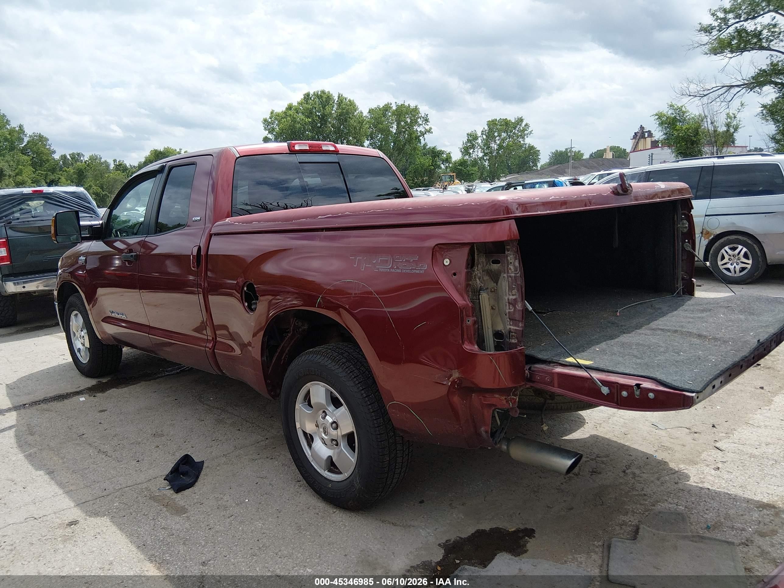 2007 Toyota Tundra Sr5 V8 Maroon vin: 5TFRV54107X012871
