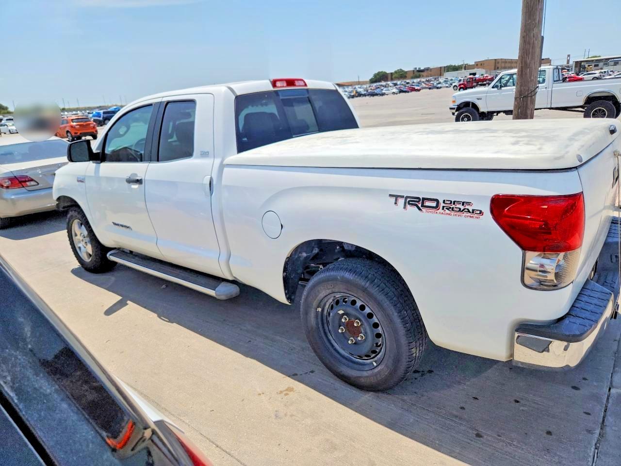 2007 Toyota Tundra Sr5 White vin: 5TFRV54107X030156