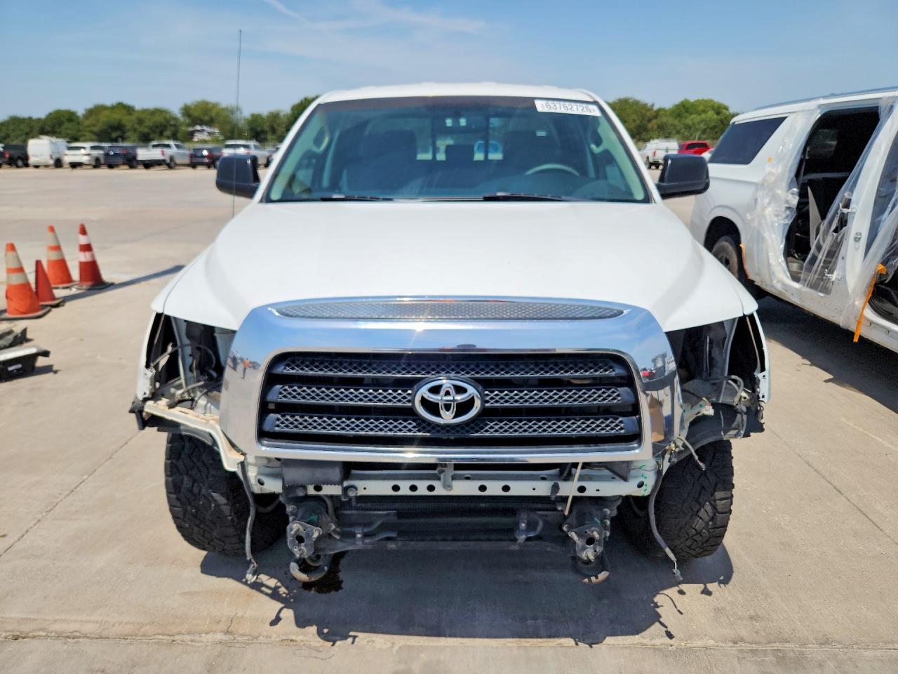 2007 Toyota Tundra Sr5 White vin: 5TFRV54107X030156