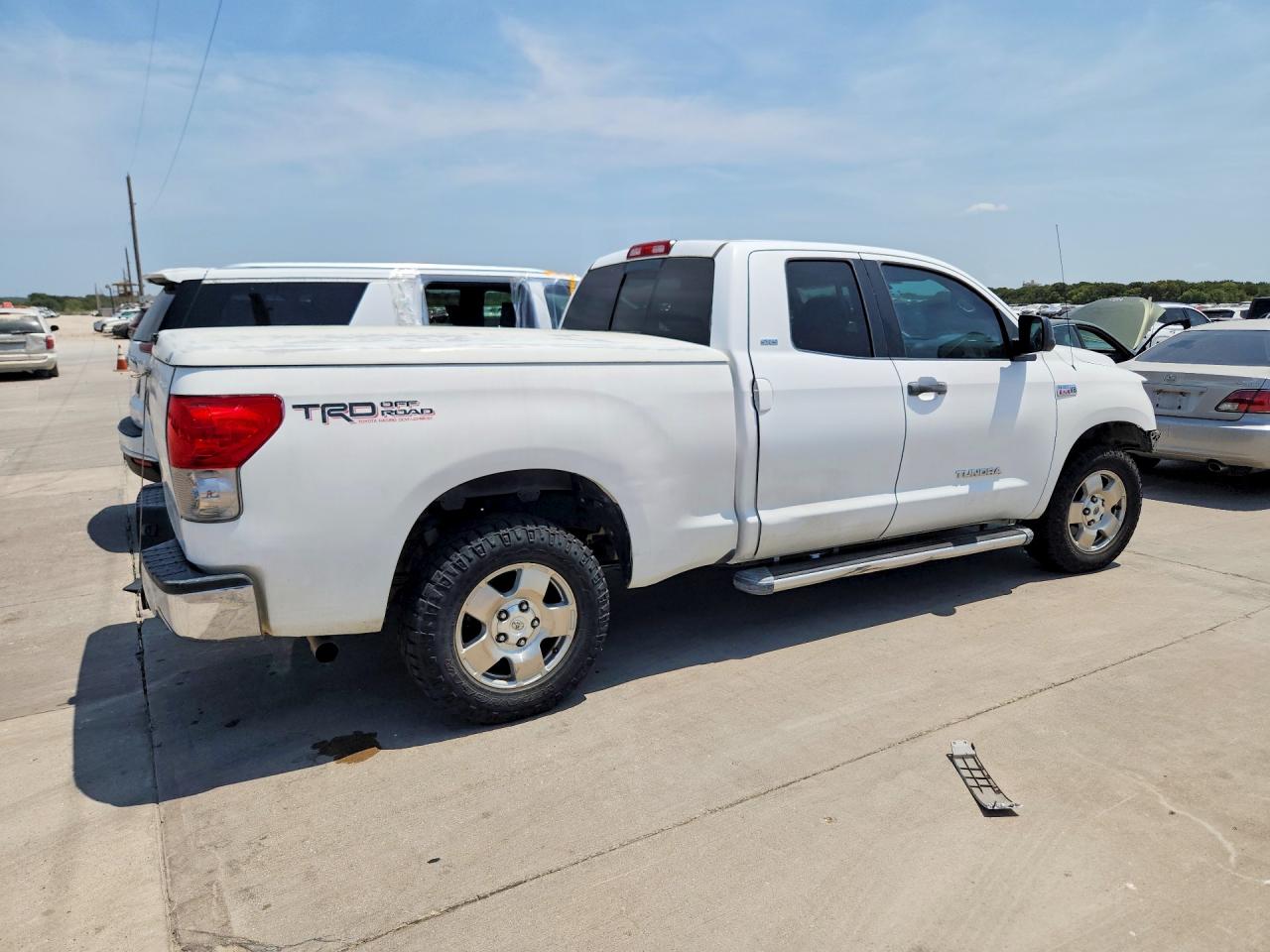2007 Toyota Tundra Sr5 White vin: 5TFRV54107X030156