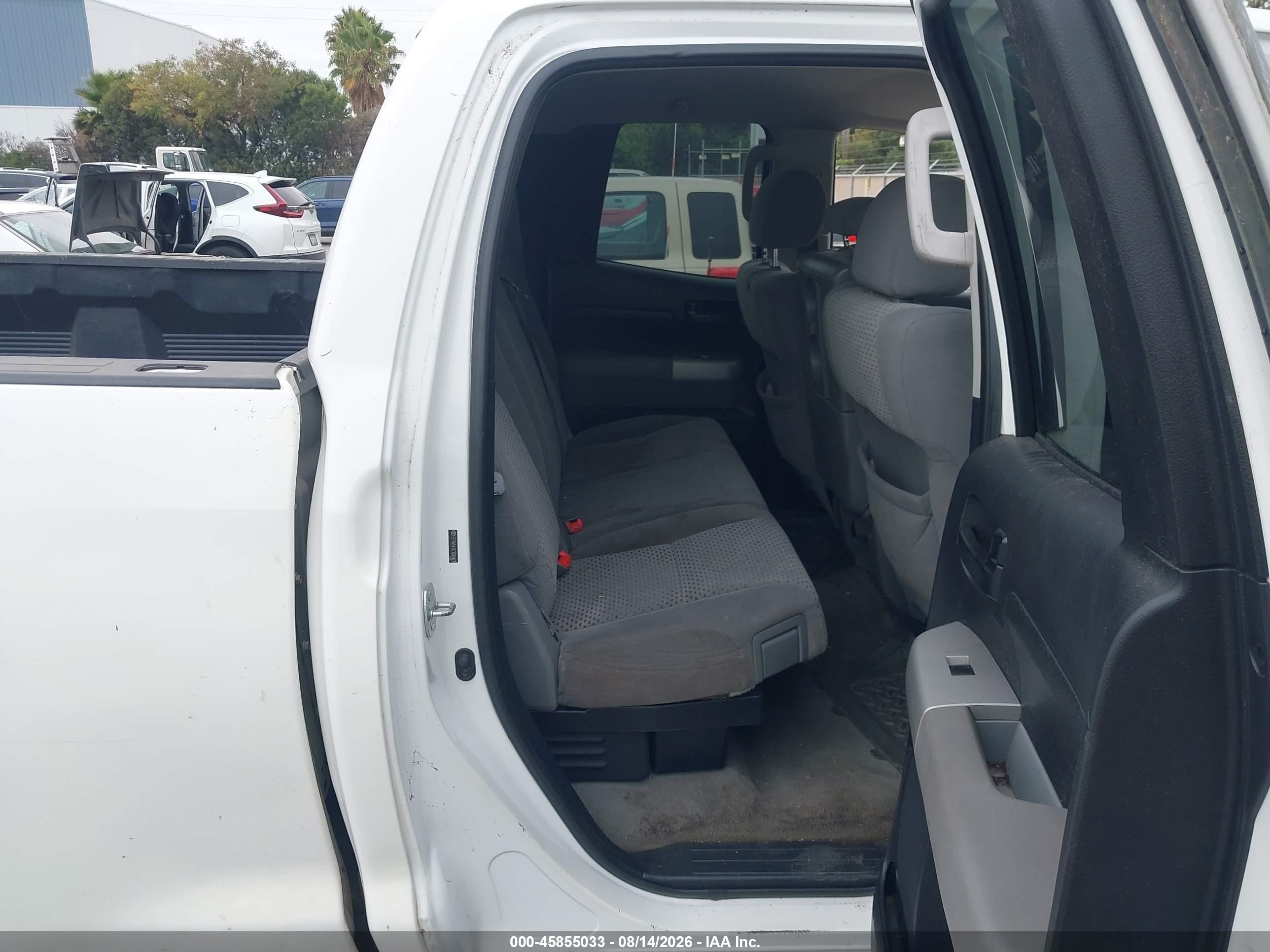 2007 Toyota Tundra Sr5 V8 Белый vin: 5TFRV54107X030478