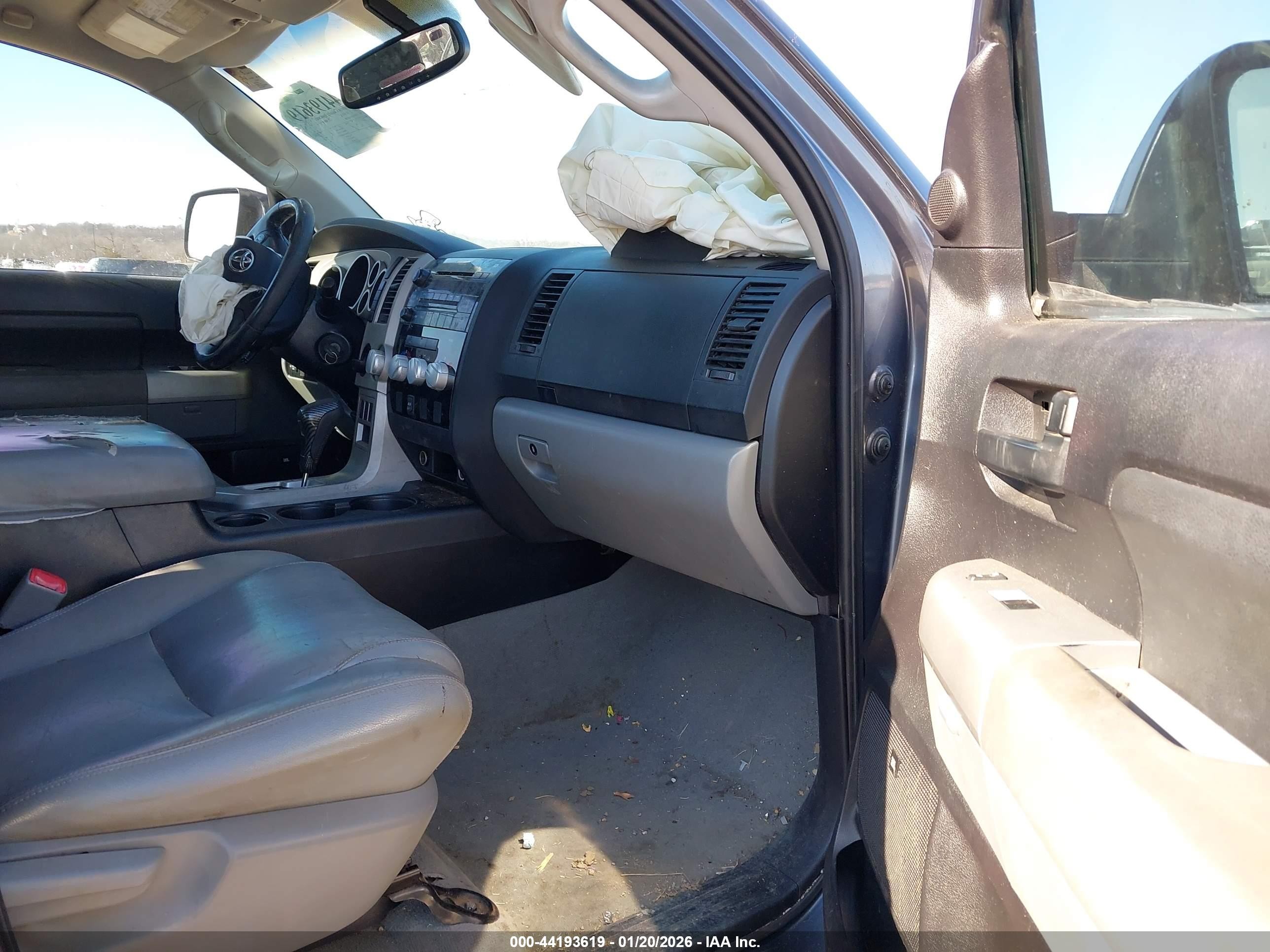 2007 Toyota Tundra Sr5 V8 Gray vin: 5TFRV54107X030500