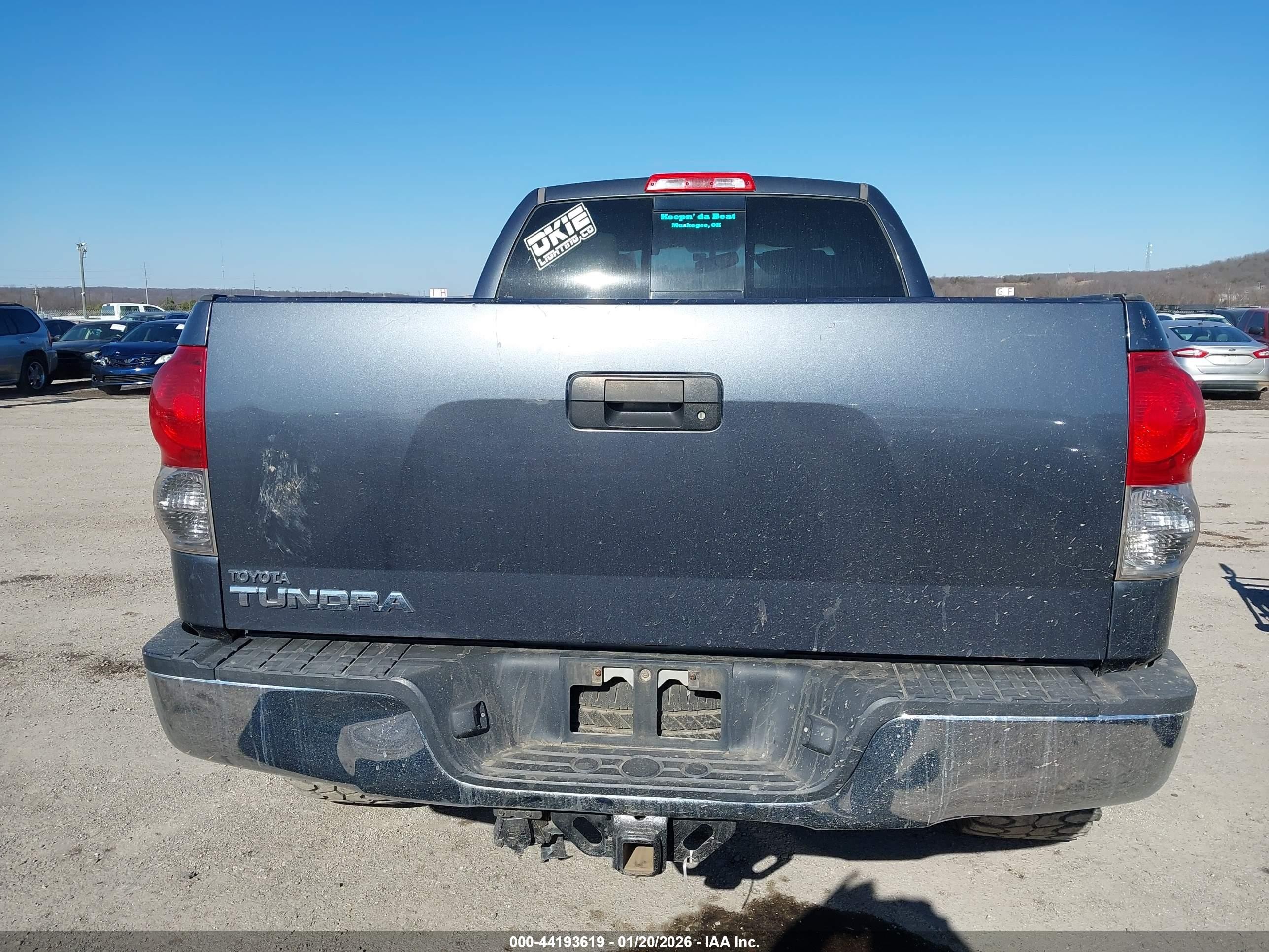 2007 Toyota Tundra Sr5 V8 Gray vin: 5TFRV54107X030500