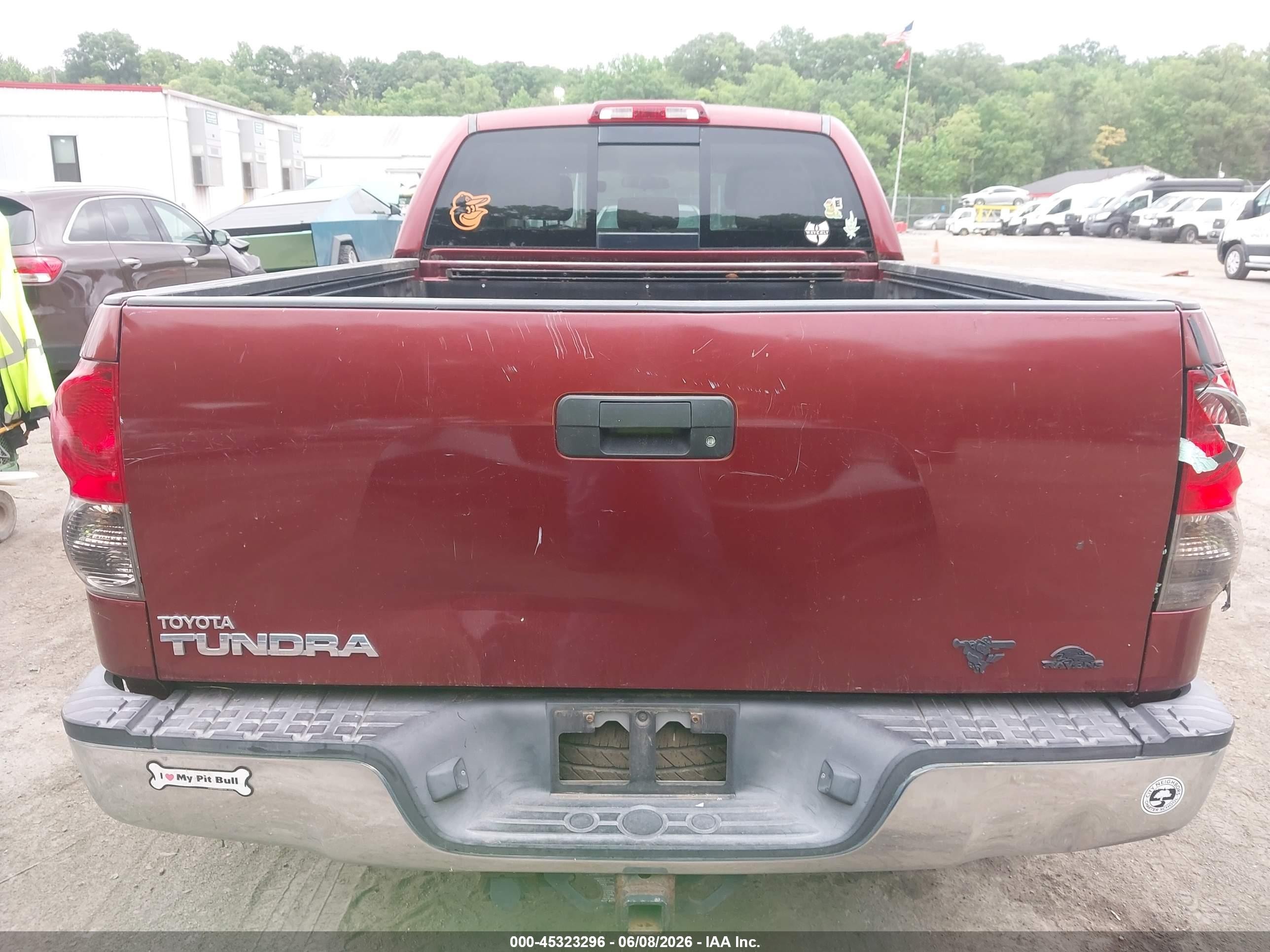 2007 Toyota Tundra Sr5 V8 Burgundy vin: 5TFRV54117X007310