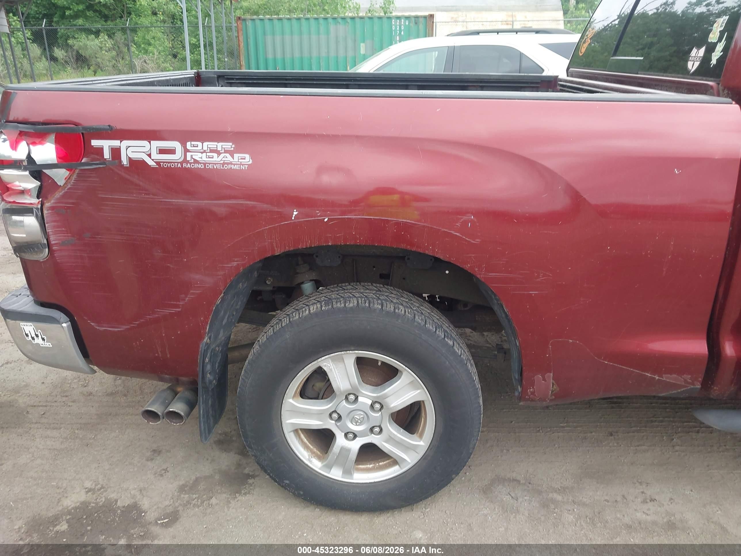 2007 Toyota Tundra Sr5 V8 Burgundy vin: 5TFRV54117X007310