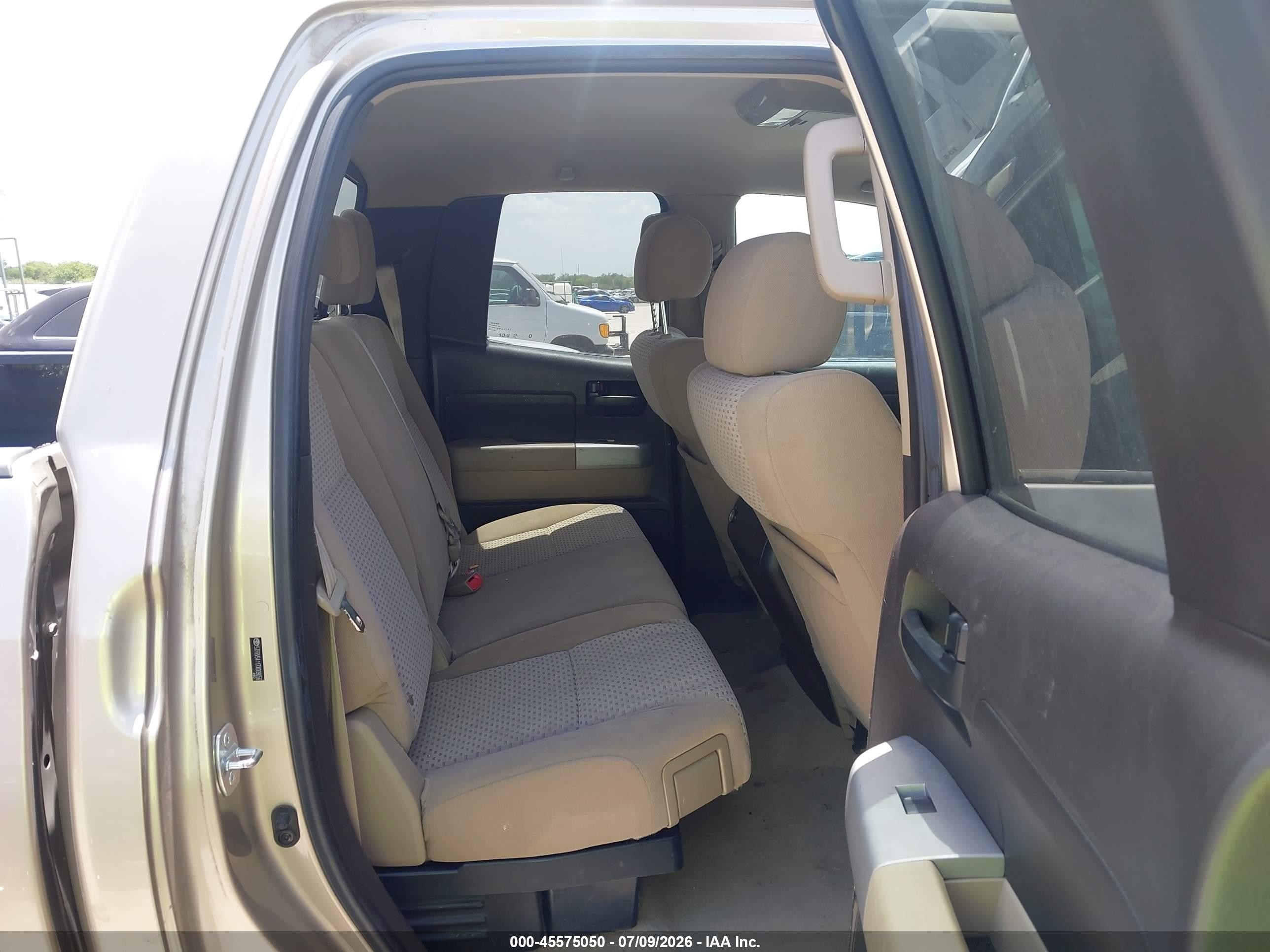 2007 Toyota Tundra Sr5 V8 Beige vin: 5TFRV54117X009056