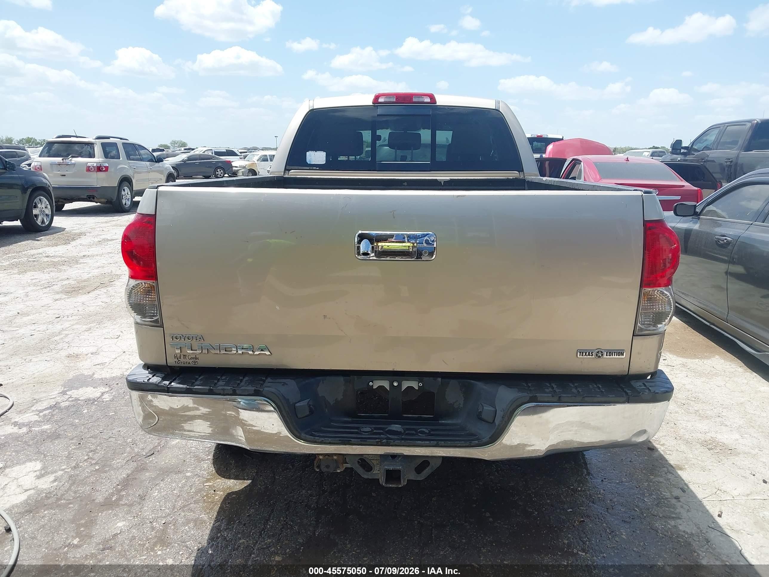 2007 Toyota Tundra Sr5 V8 Beige vin: 5TFRV54117X009056