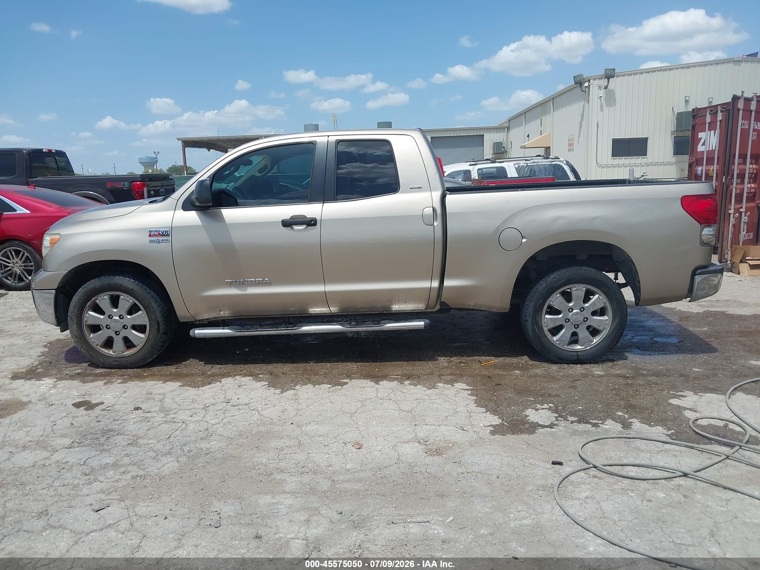 2007 Toyota Tundra Sr5 V8 Beige vin: 5TFRV54117X009056
