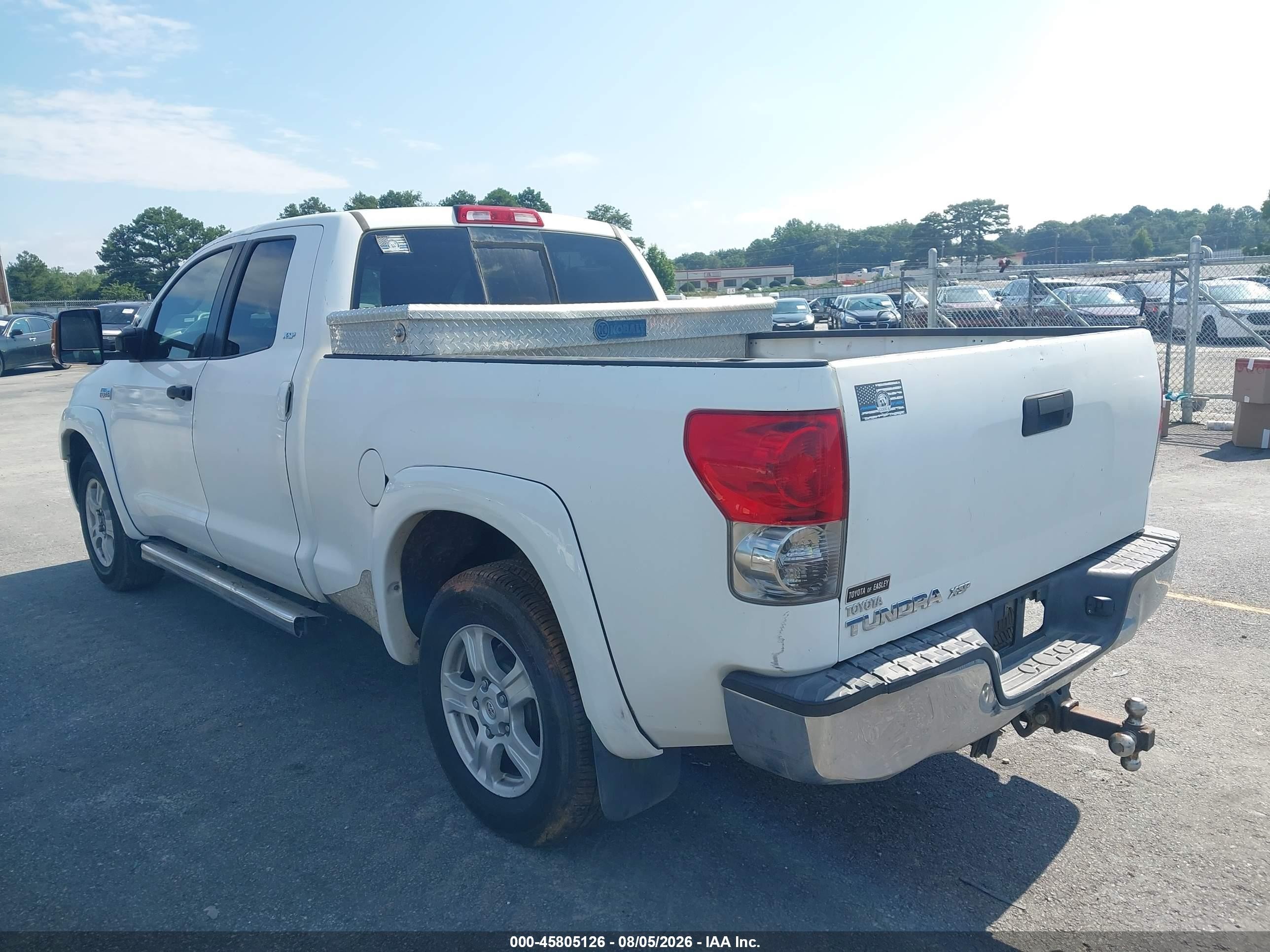 2007 Toyota Tundra Sr5 V8 White vin: 5TFRV54117X013284