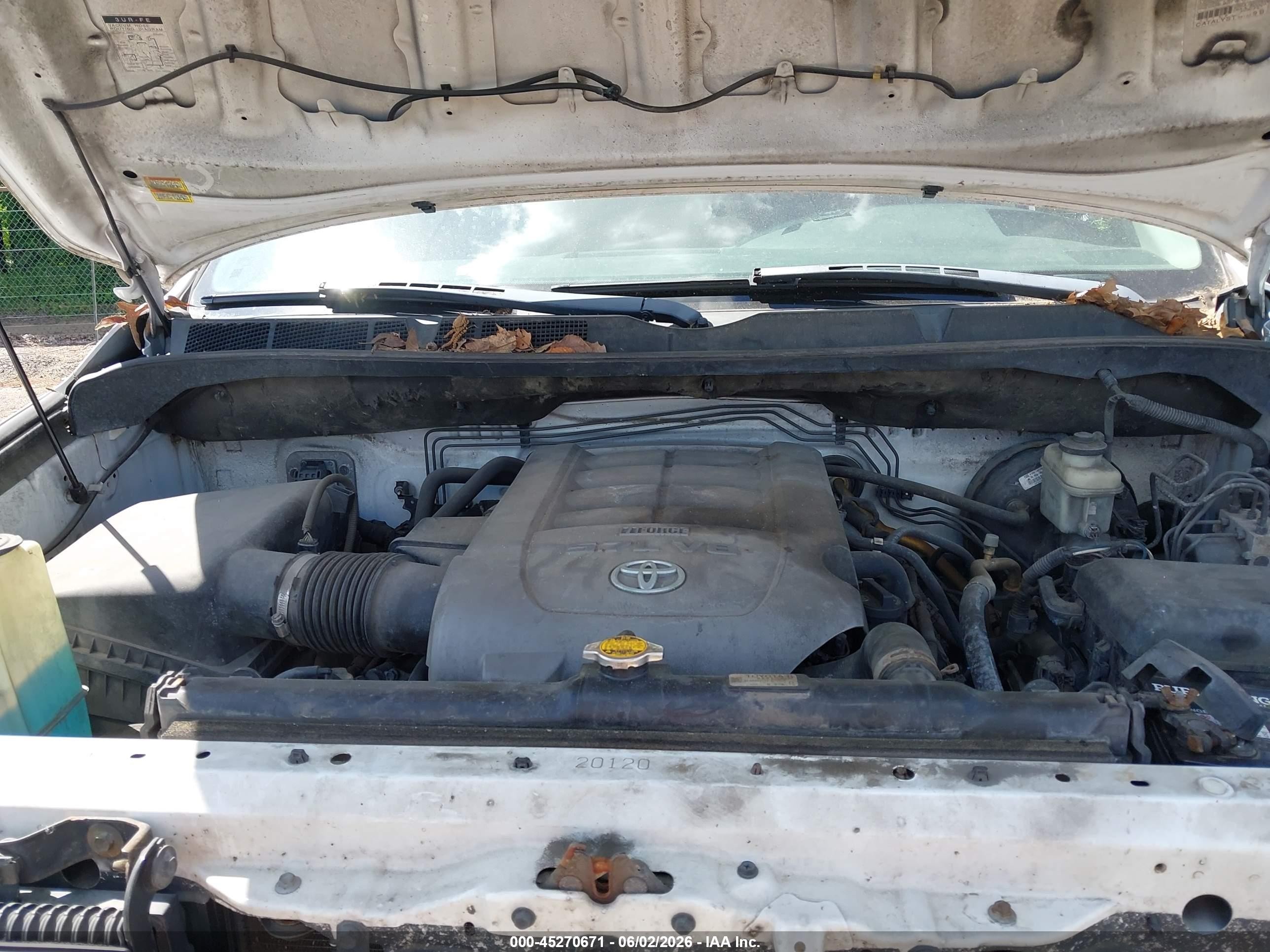 2007 Toyota Tundra Sr5 V8 White vin: 5TFRV54117X018792