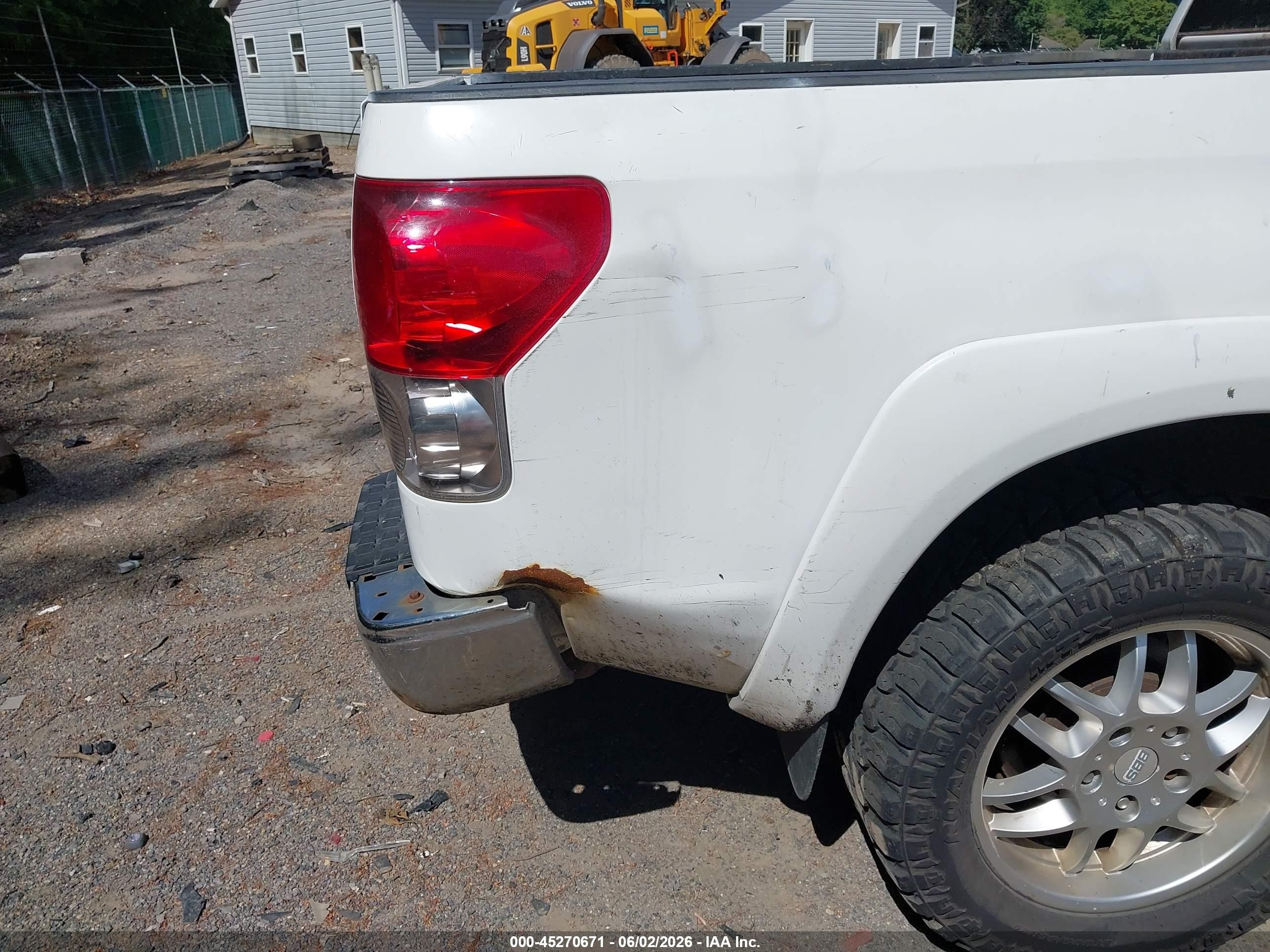 2007 Toyota Tundra Sr5 V8 White vin: 5TFRV54117X018792