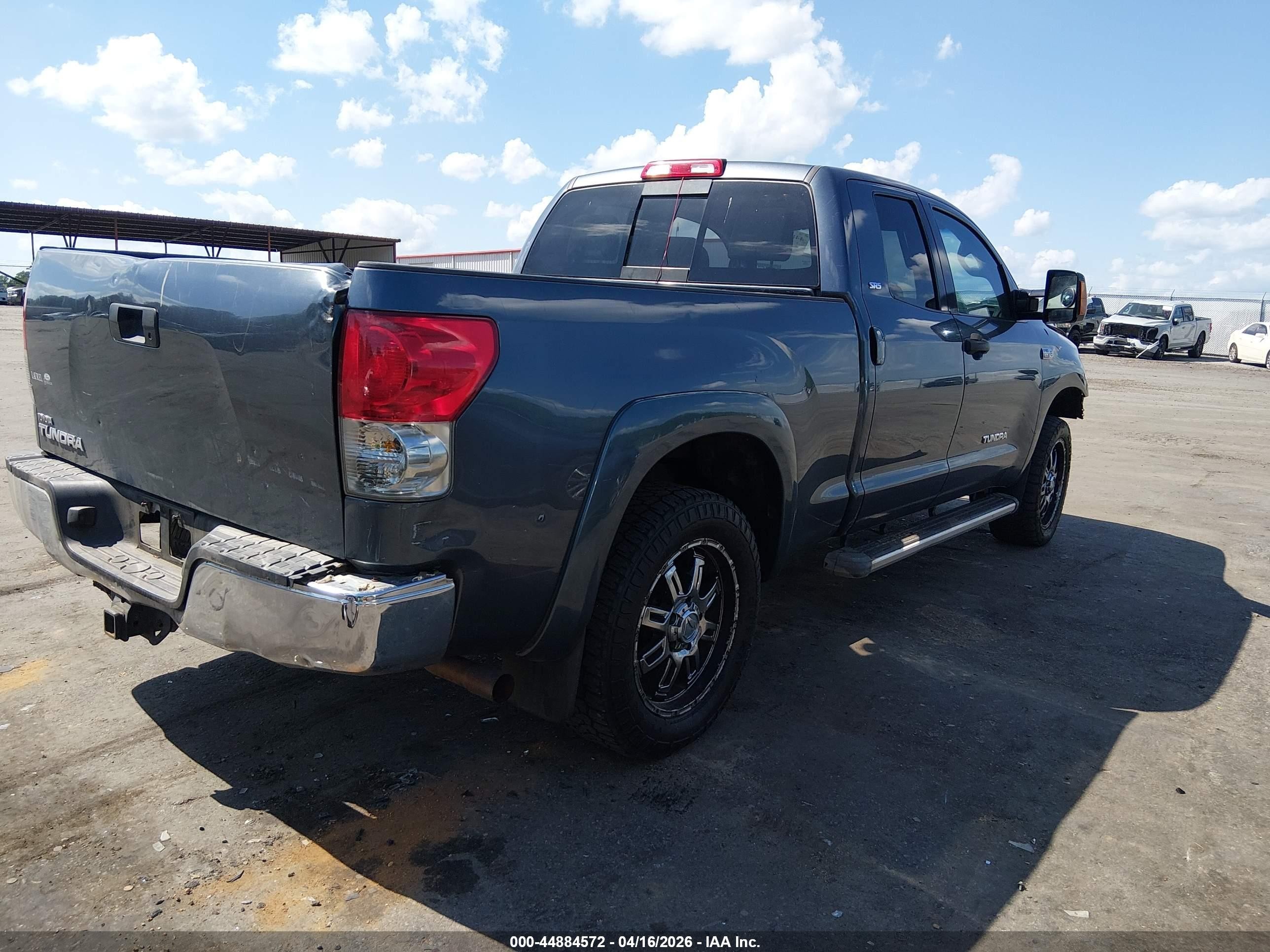 2008 Toyota Tundra Sr5 5.7l V8 Черный vin: 5TFRV54118X038669