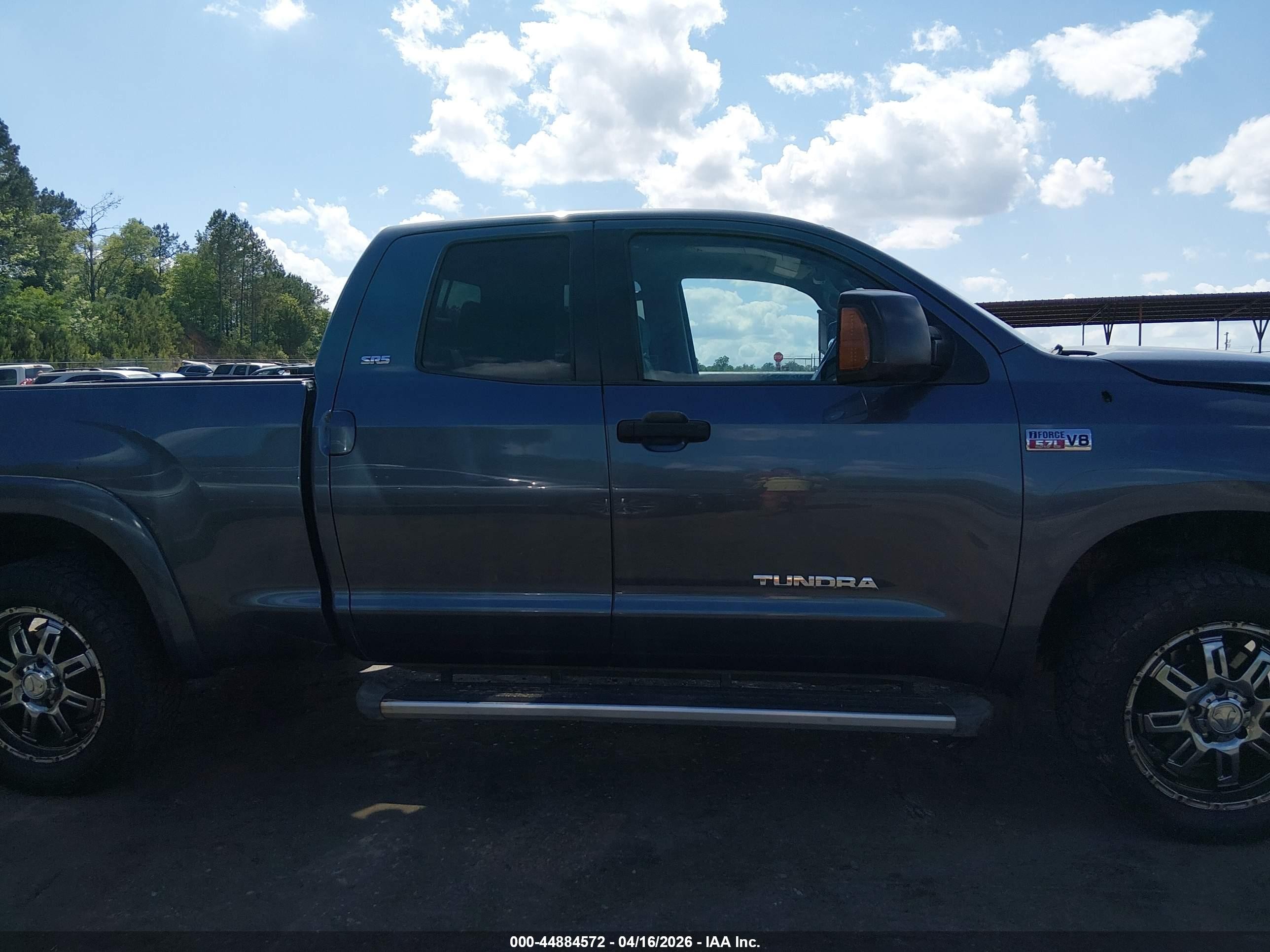 2008 Toyota Tundra Sr5 5.7l V8 Черный vin: 5TFRV54118X038669