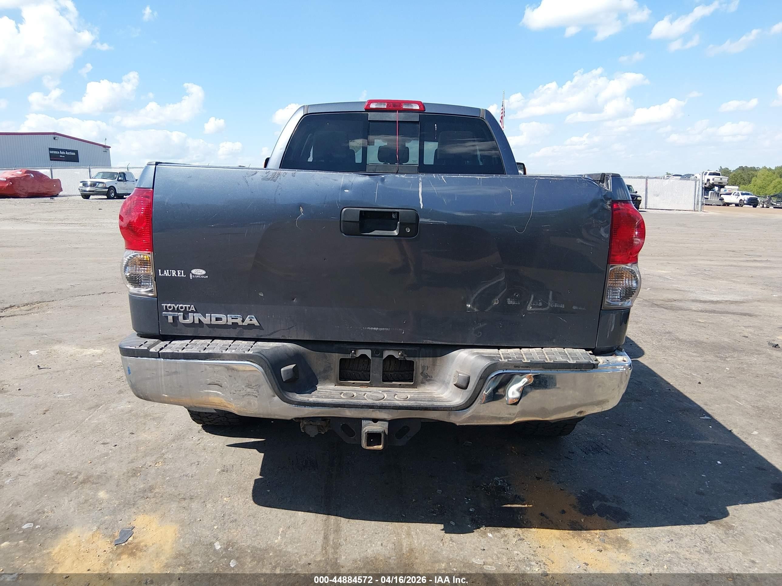 2008 Toyota Tundra Sr5 5.7l V8 Черный vin: 5TFRV54118X038669