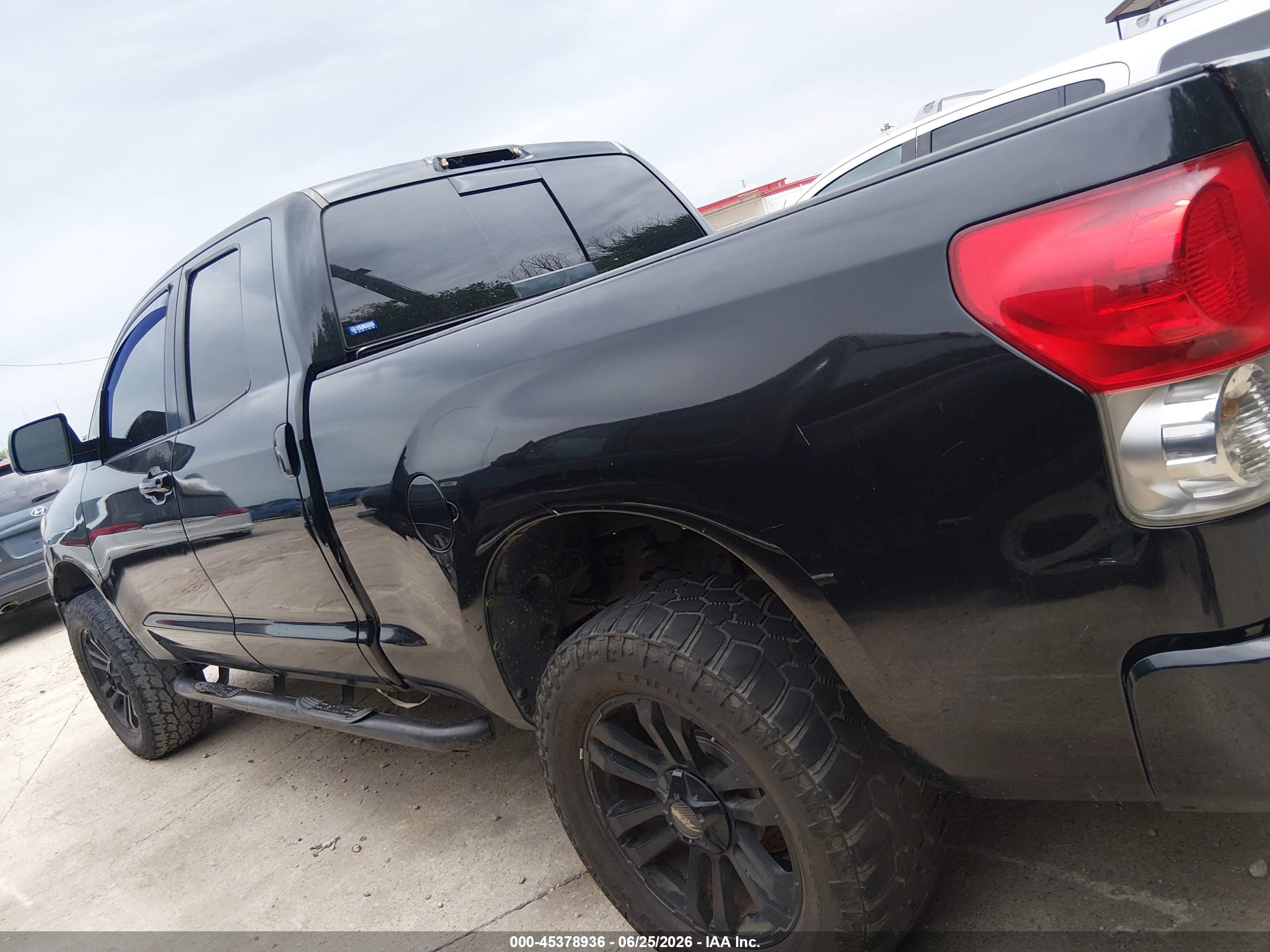 2007 Toyota Tundra Sr5 V8 Black vin: 5TFRV54127X023208