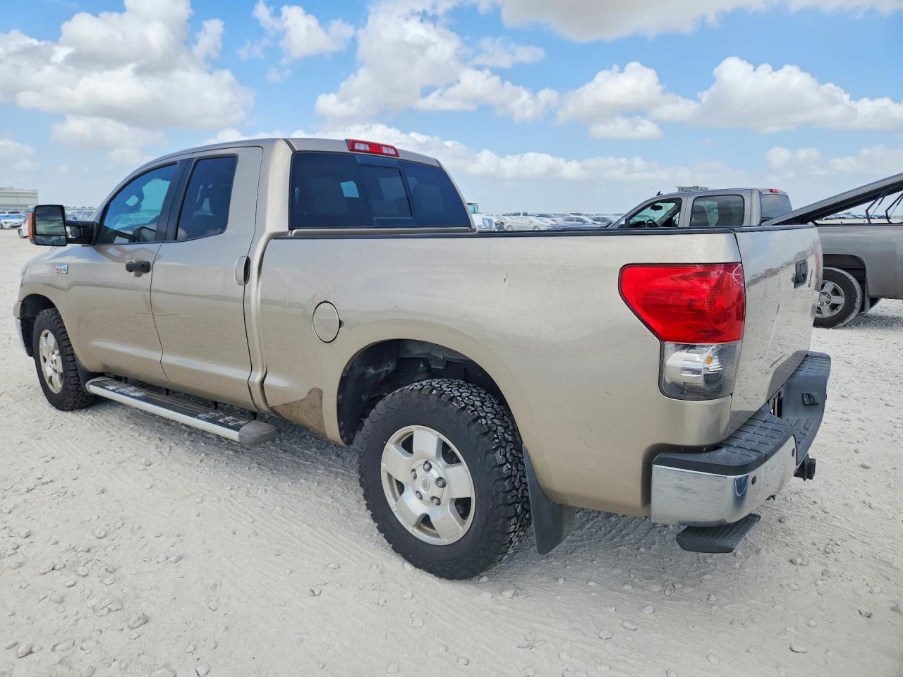 2008 Toyota Tundra Sr5 Tan vin: 5TFRV54128X039930