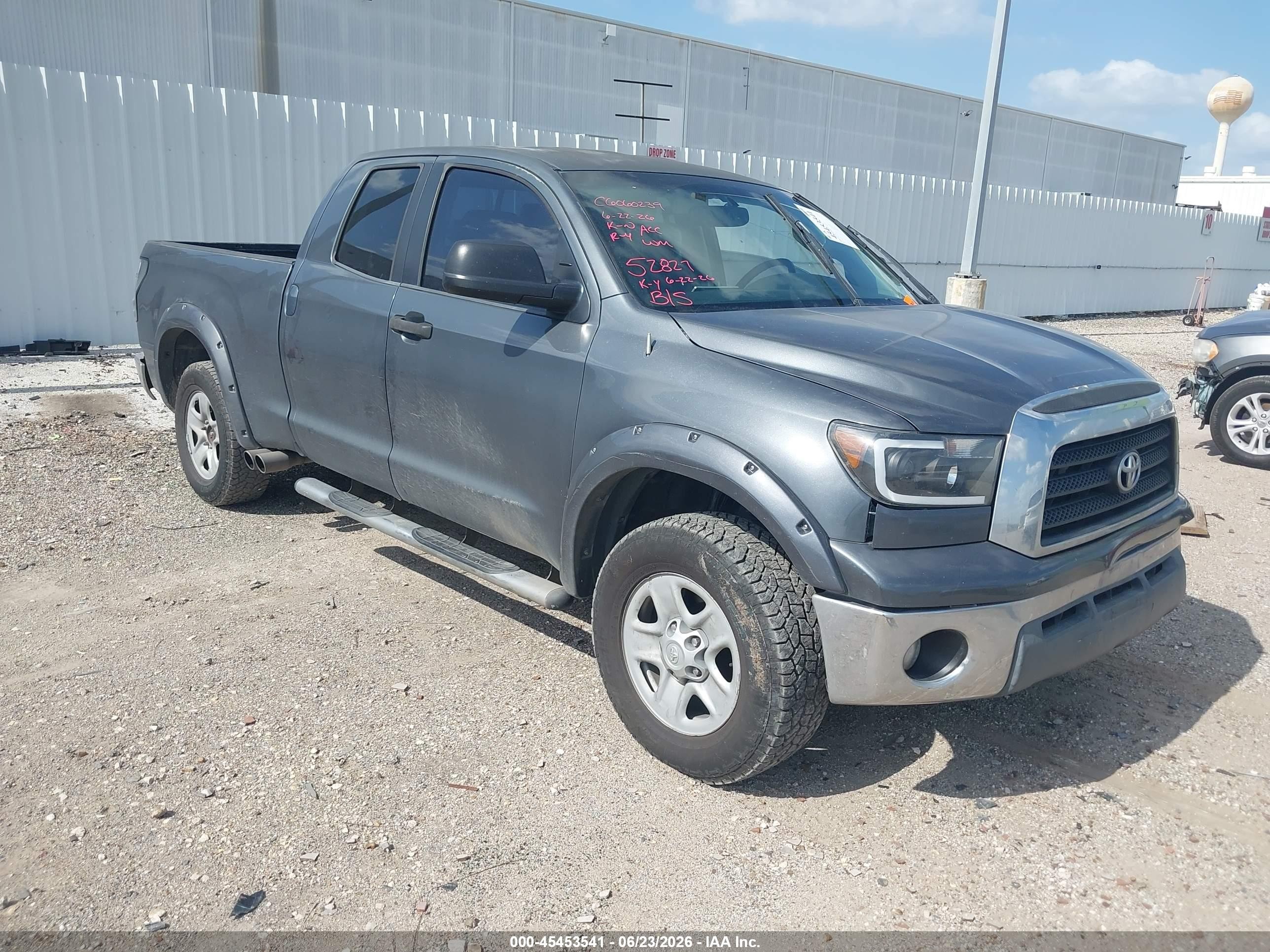 2007 Toyota Tundra Sr5 V8 Gray vin: 5TFRV54137X009950