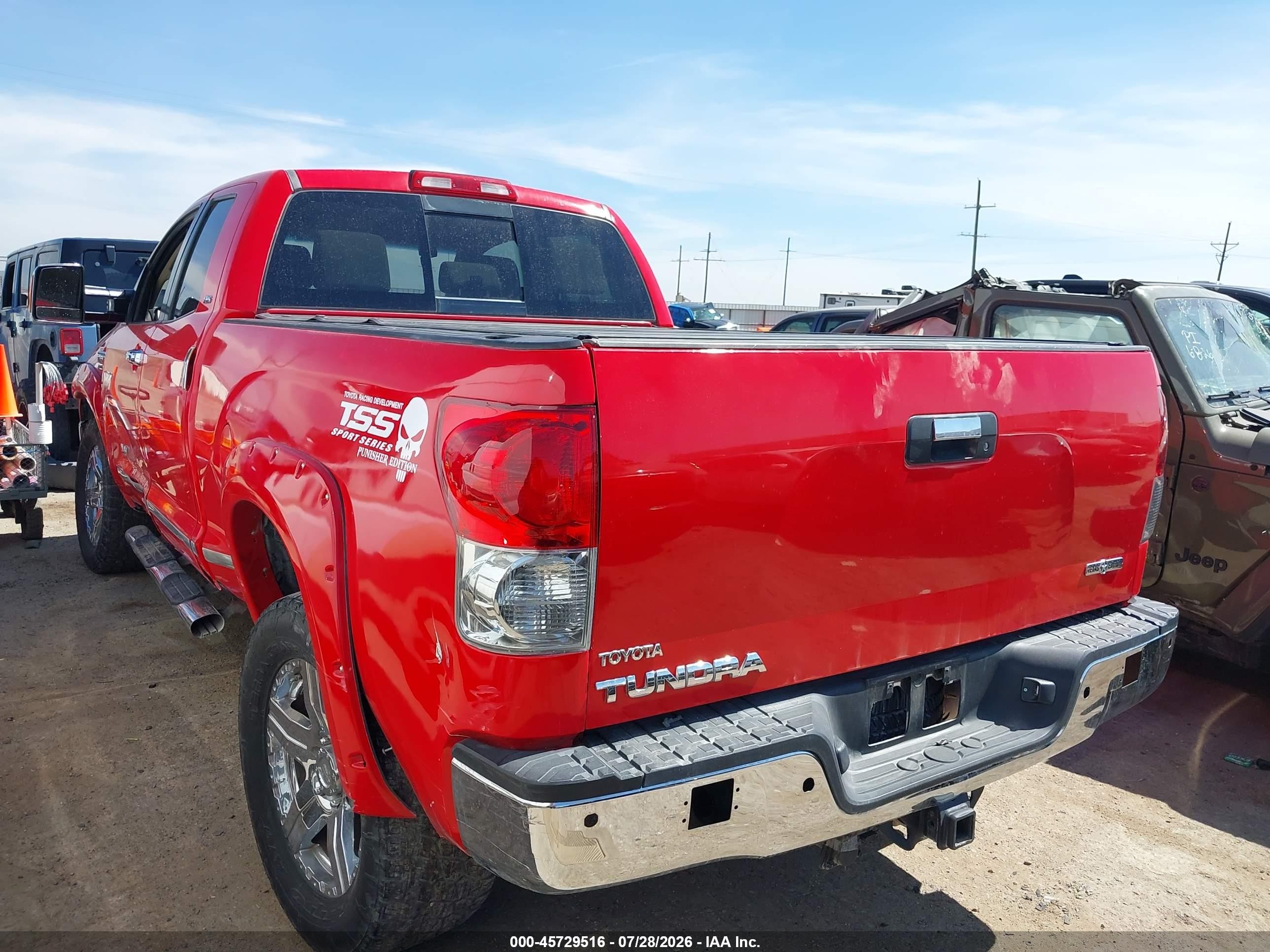 2007 Toyota Tundra Sr5 V8 Red vin: 5TFRV54137X021239