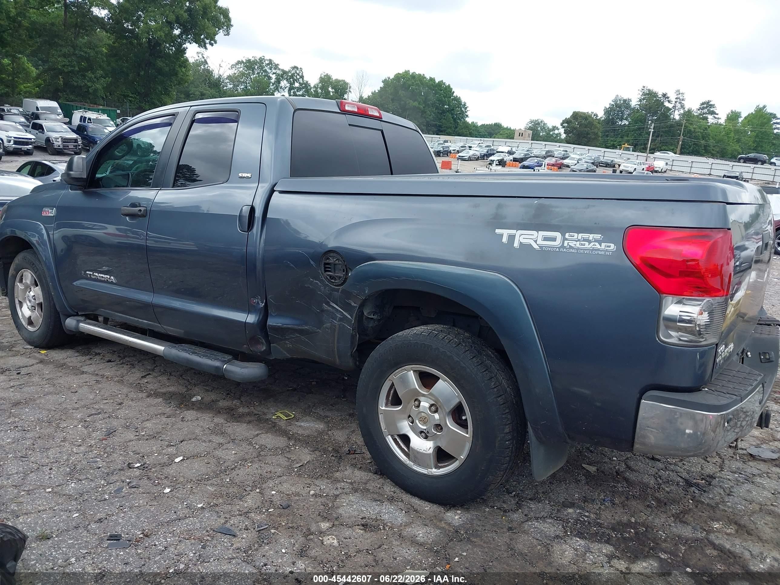 2008 Toyota Tundra Sr5 5.7l V8 Gray vin: 5TFRV54138X044117