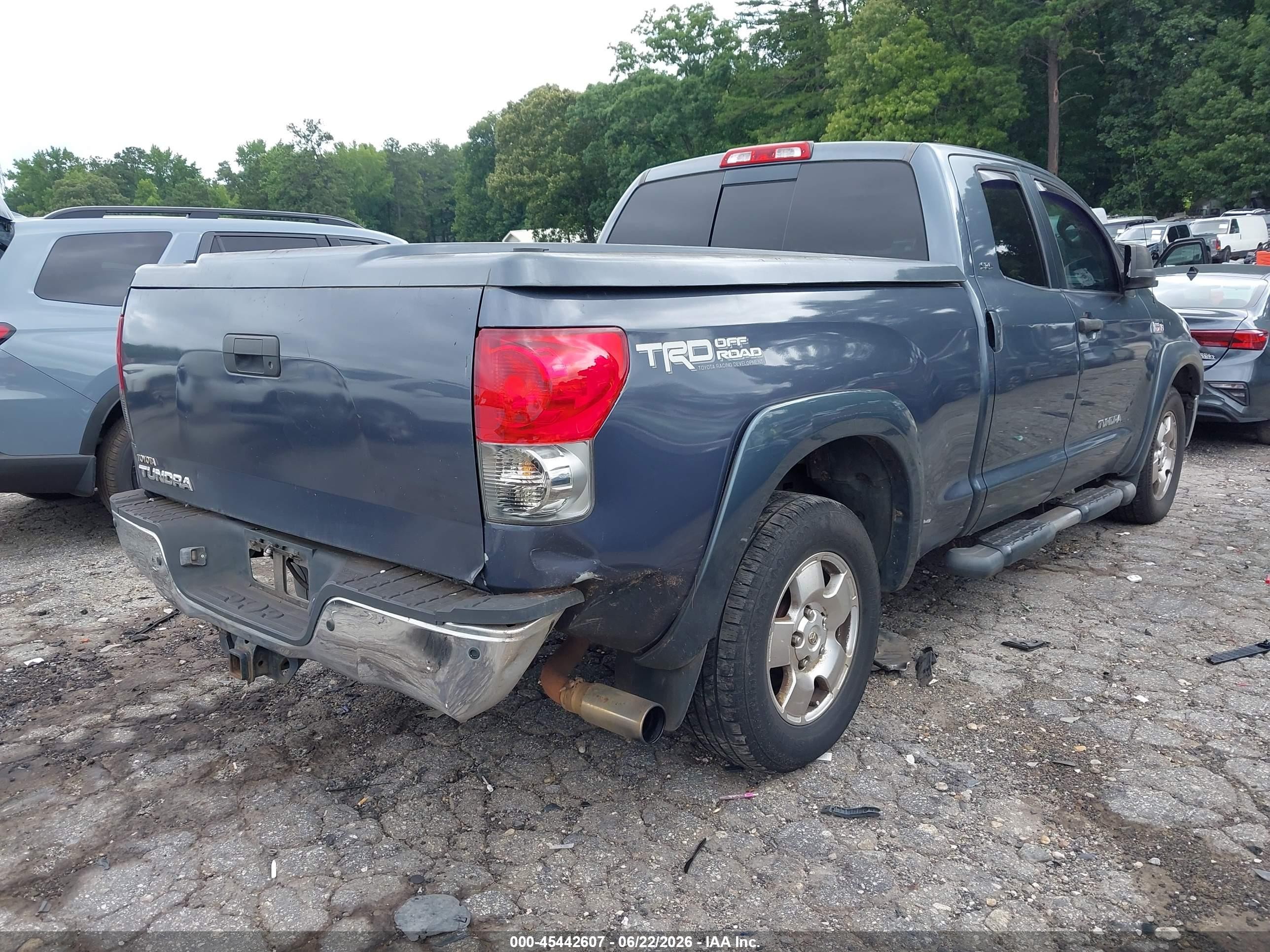 2008 Toyota Tundra Sr5 5.7l V8 Gray vin: 5TFRV54138X044117