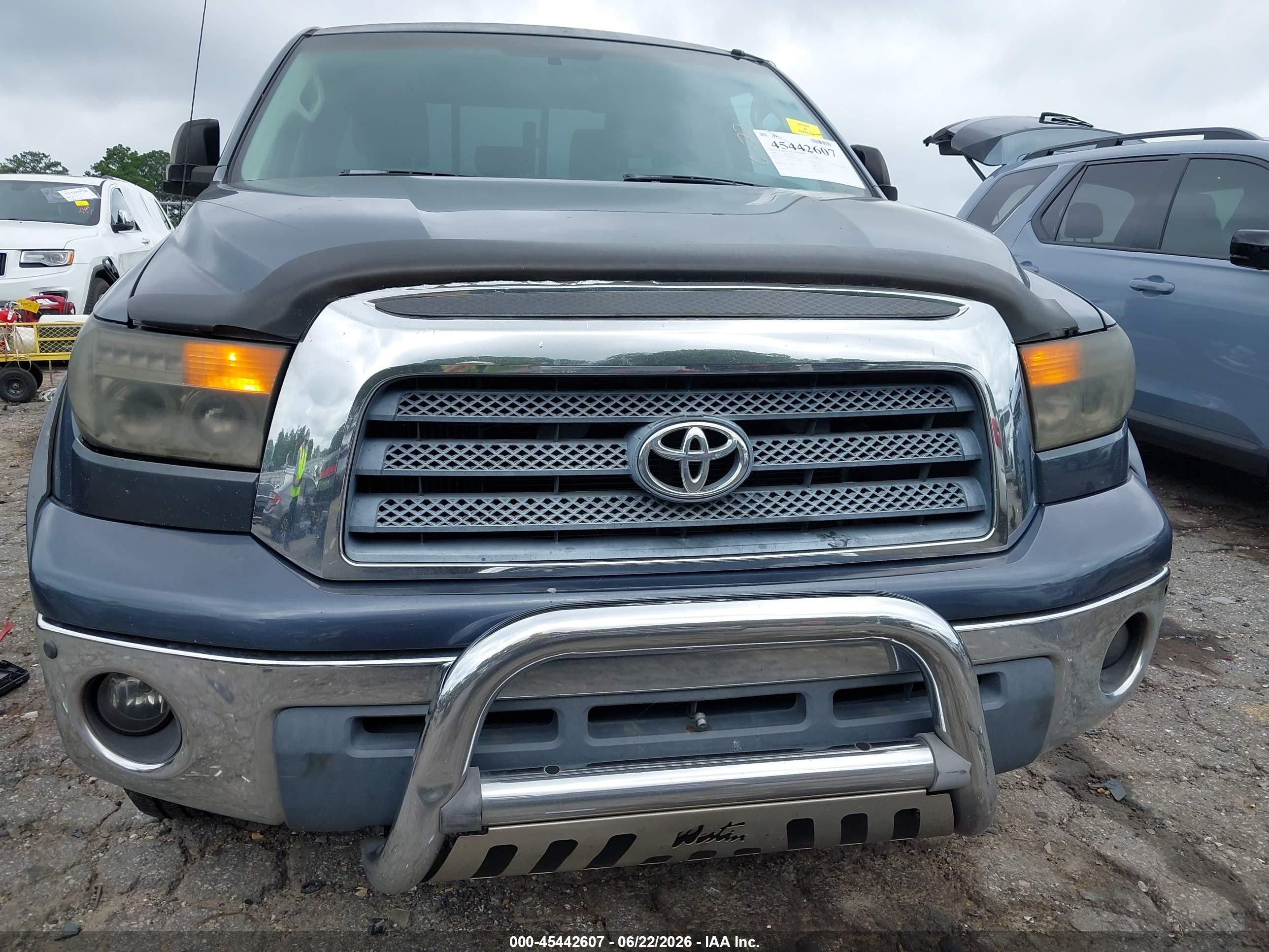 2008 Toyota Tundra Sr5 5.7l V8 Gray vin: 5TFRV54138X044117