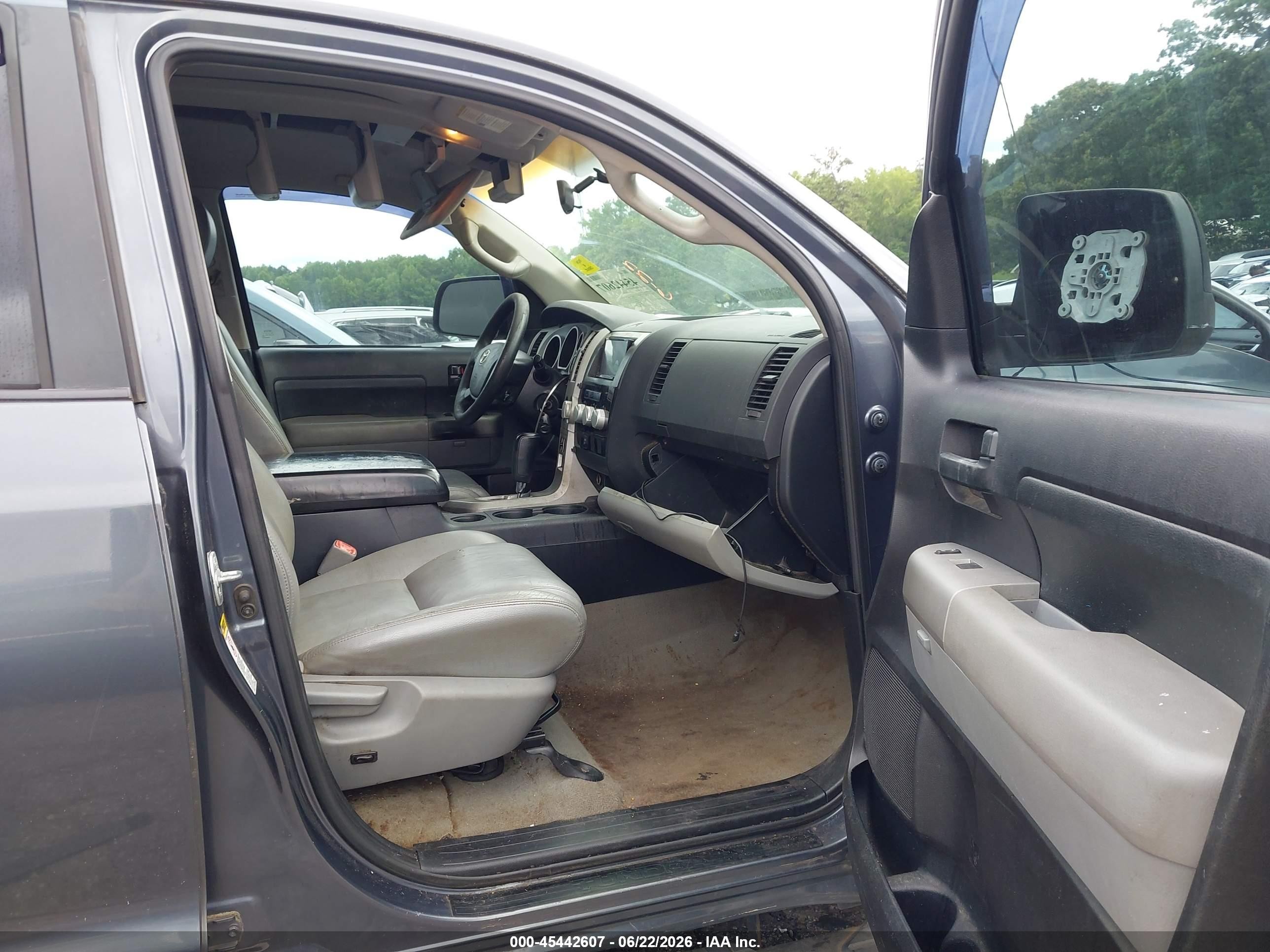 2008 Toyota Tundra Sr5 5.7l V8 Gray vin: 5TFRV54138X044117