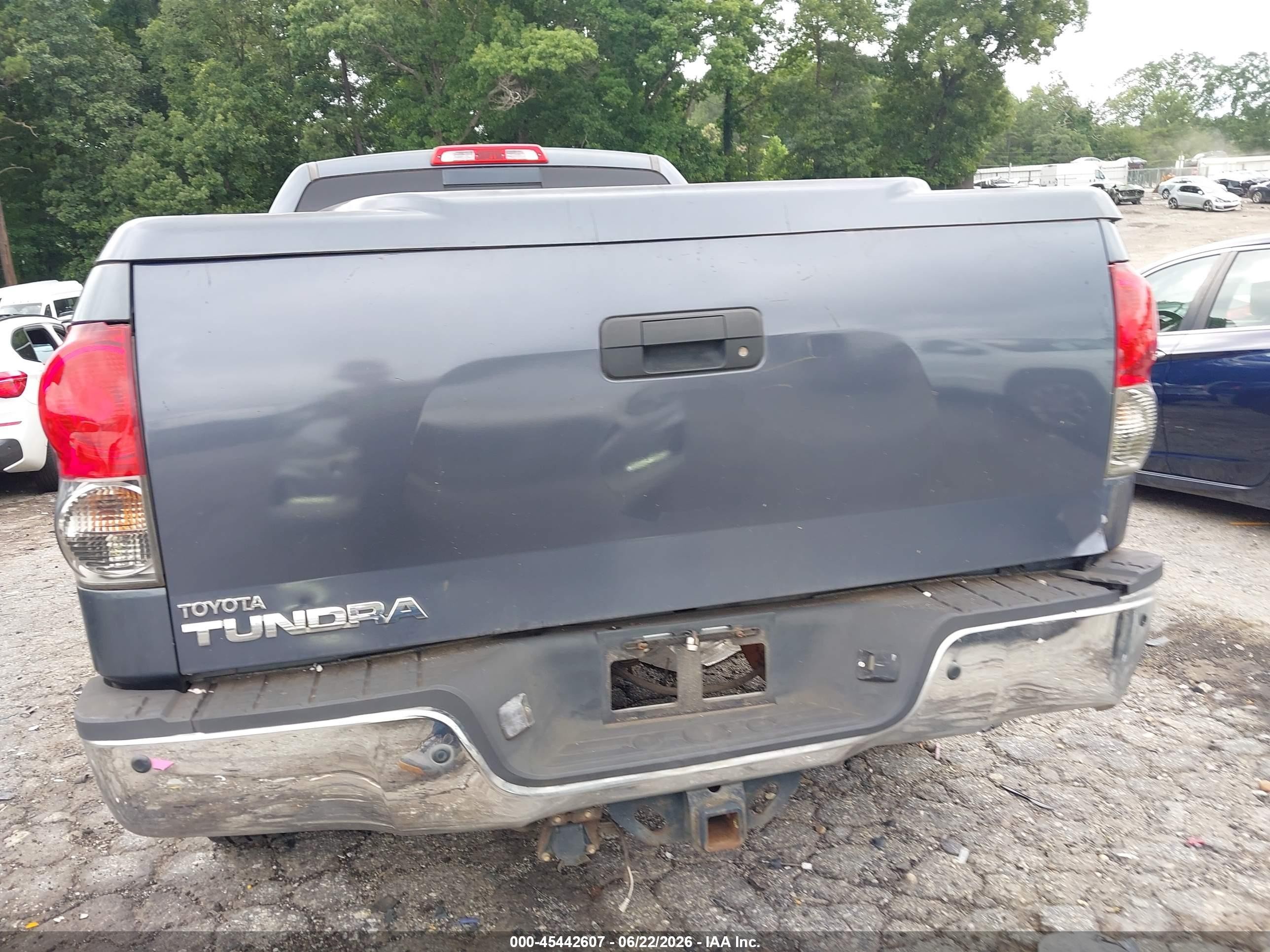 2008 Toyota Tundra Sr5 5.7l V8 Gray vin: 5TFRV54138X044117