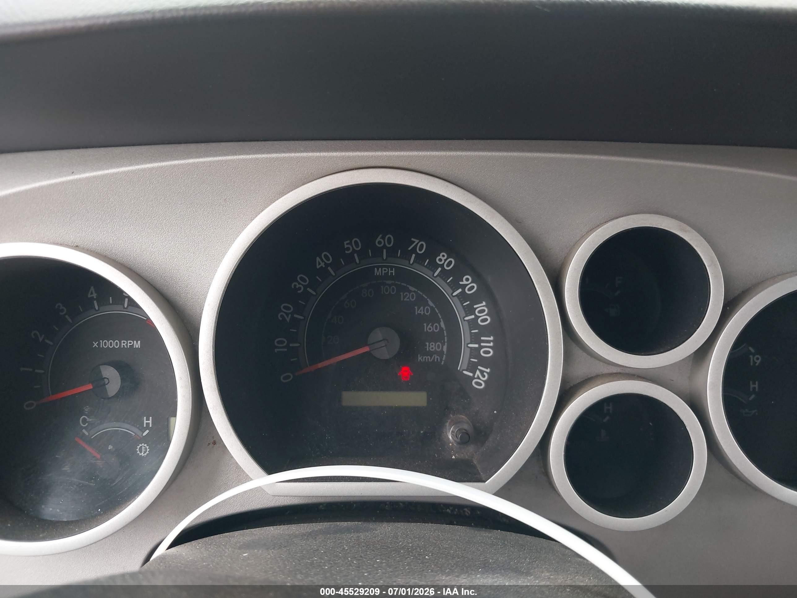 2008 Toyota Tundra Base 5.7l V8 White vin: 5TFRV54138X050628