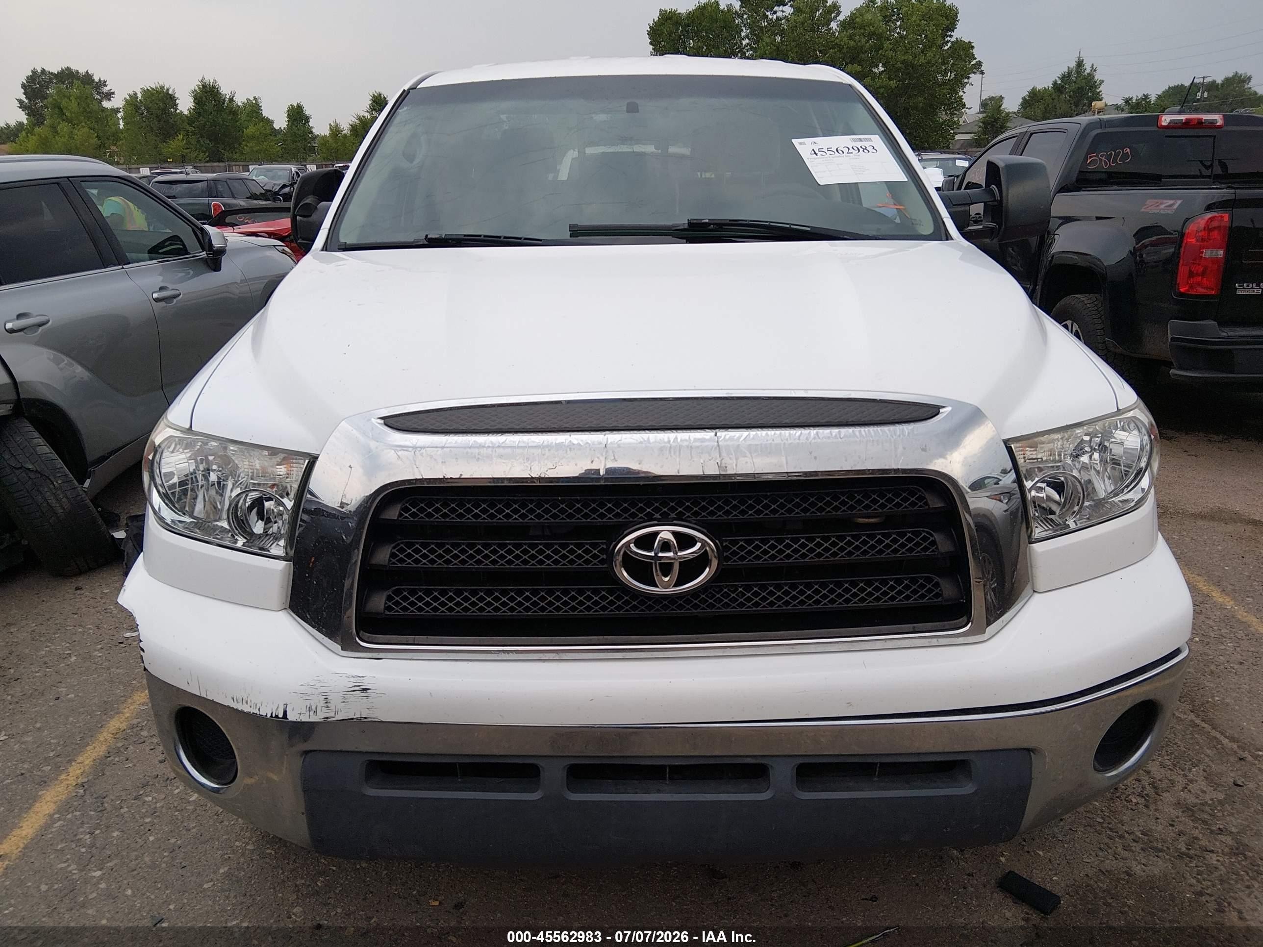 2007 Toyota Tundra Sr5 V8 White vin: 5TFRV54147X013974