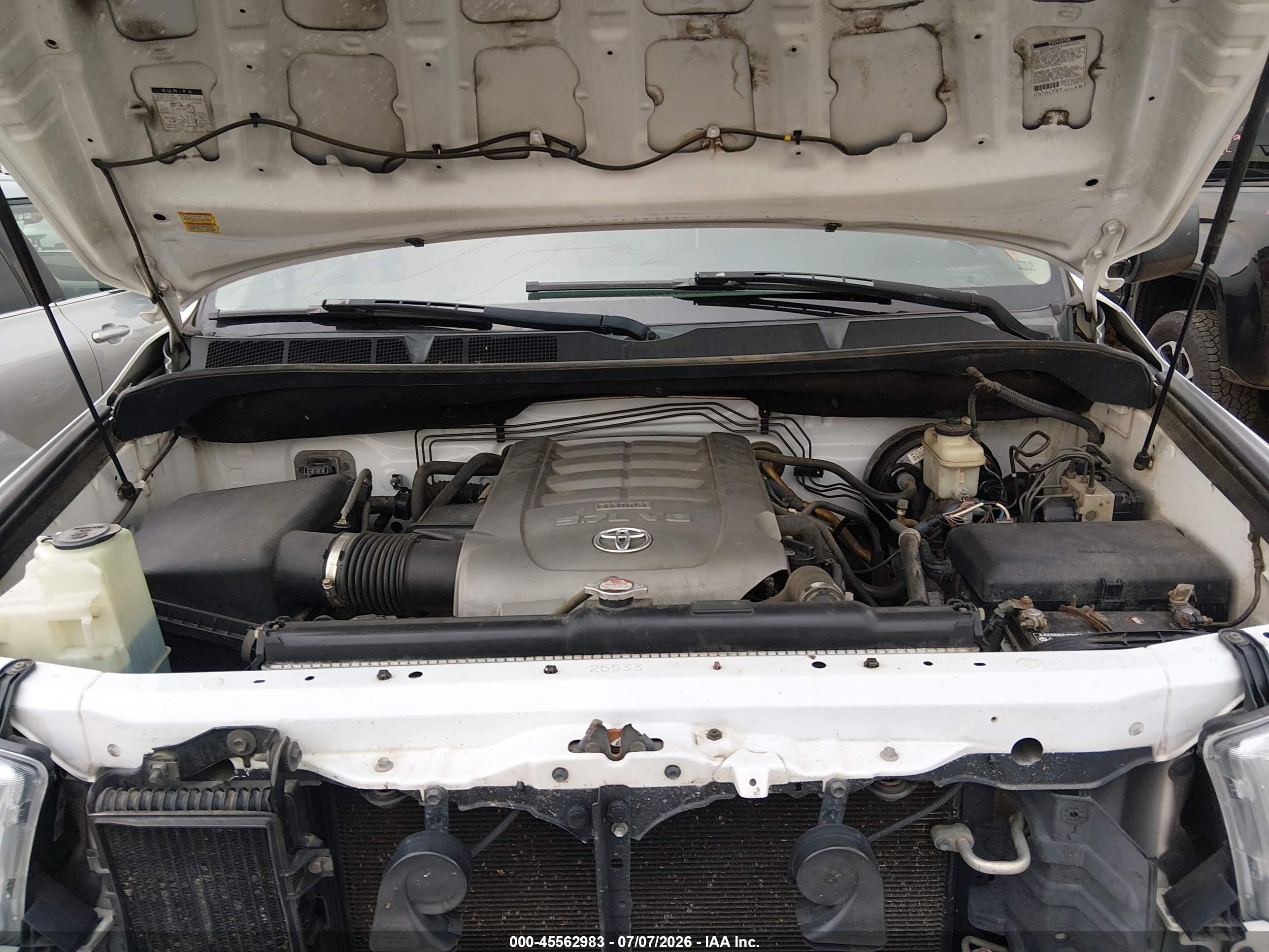 2007 Toyota Tundra Sr5 V8 White vin: 5TFRV54147X013974