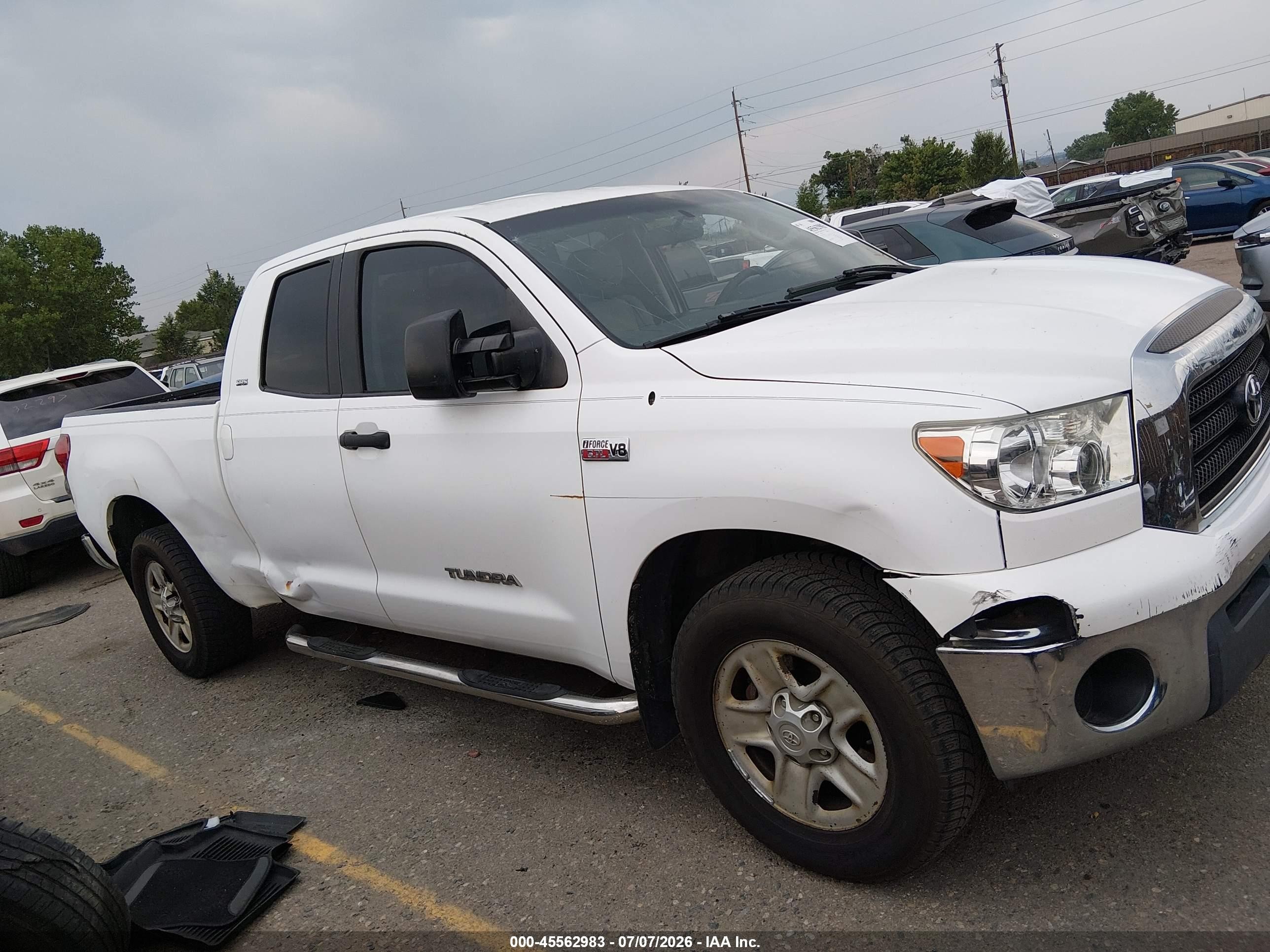 2007 Toyota Tundra Sr5 V8 White vin: 5TFRV54147X013974