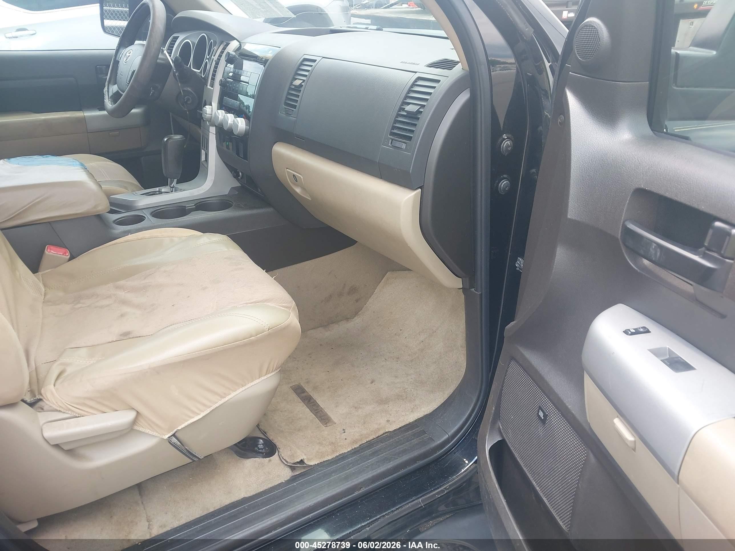 2008 Toyota Tundra Sr5 5.7l V8 Черный vin: 5TFRV54148X041162