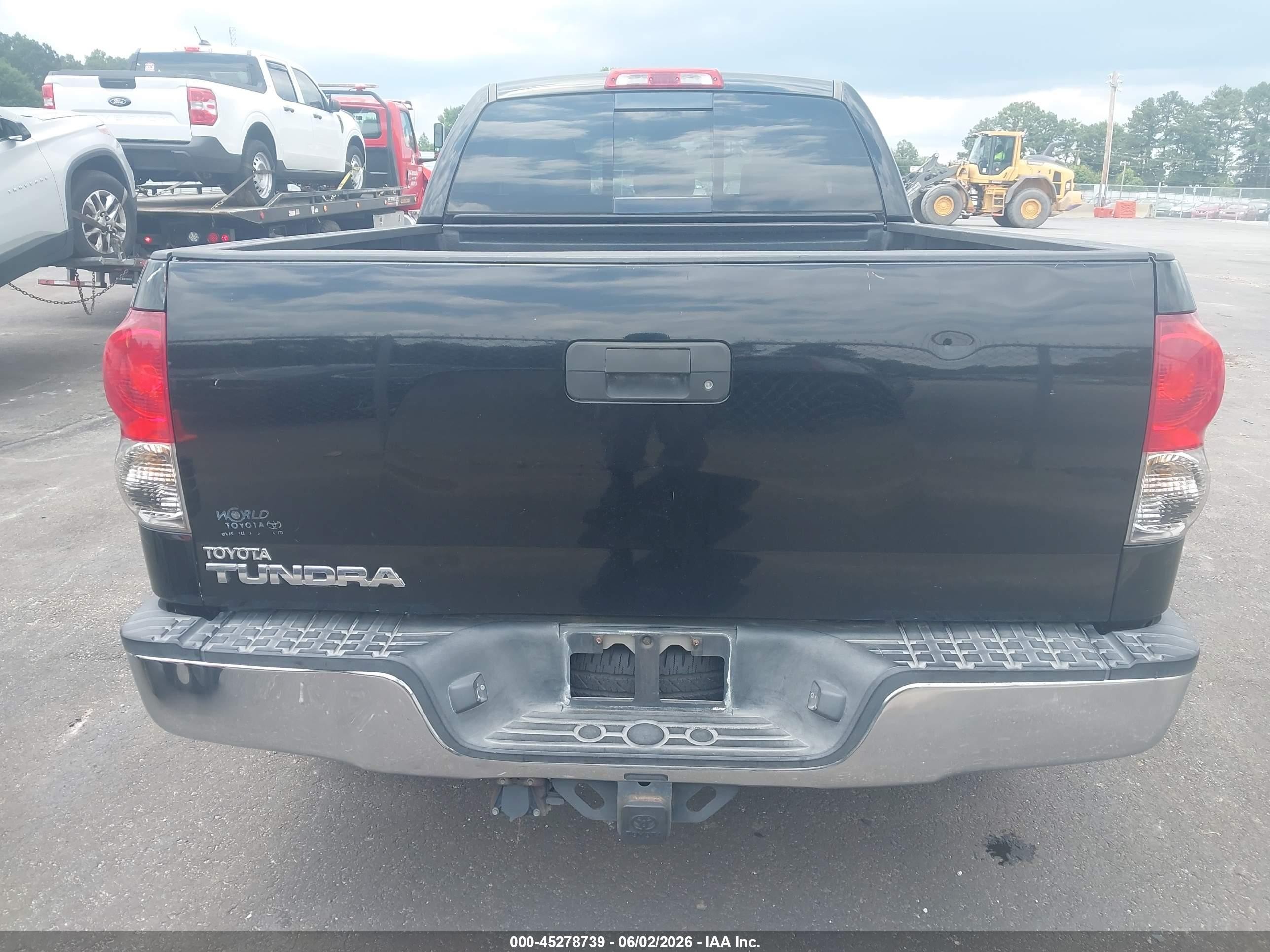 2008 Toyota Tundra Sr5 5.7l V8 Черный vin: 5TFRV54148X041162