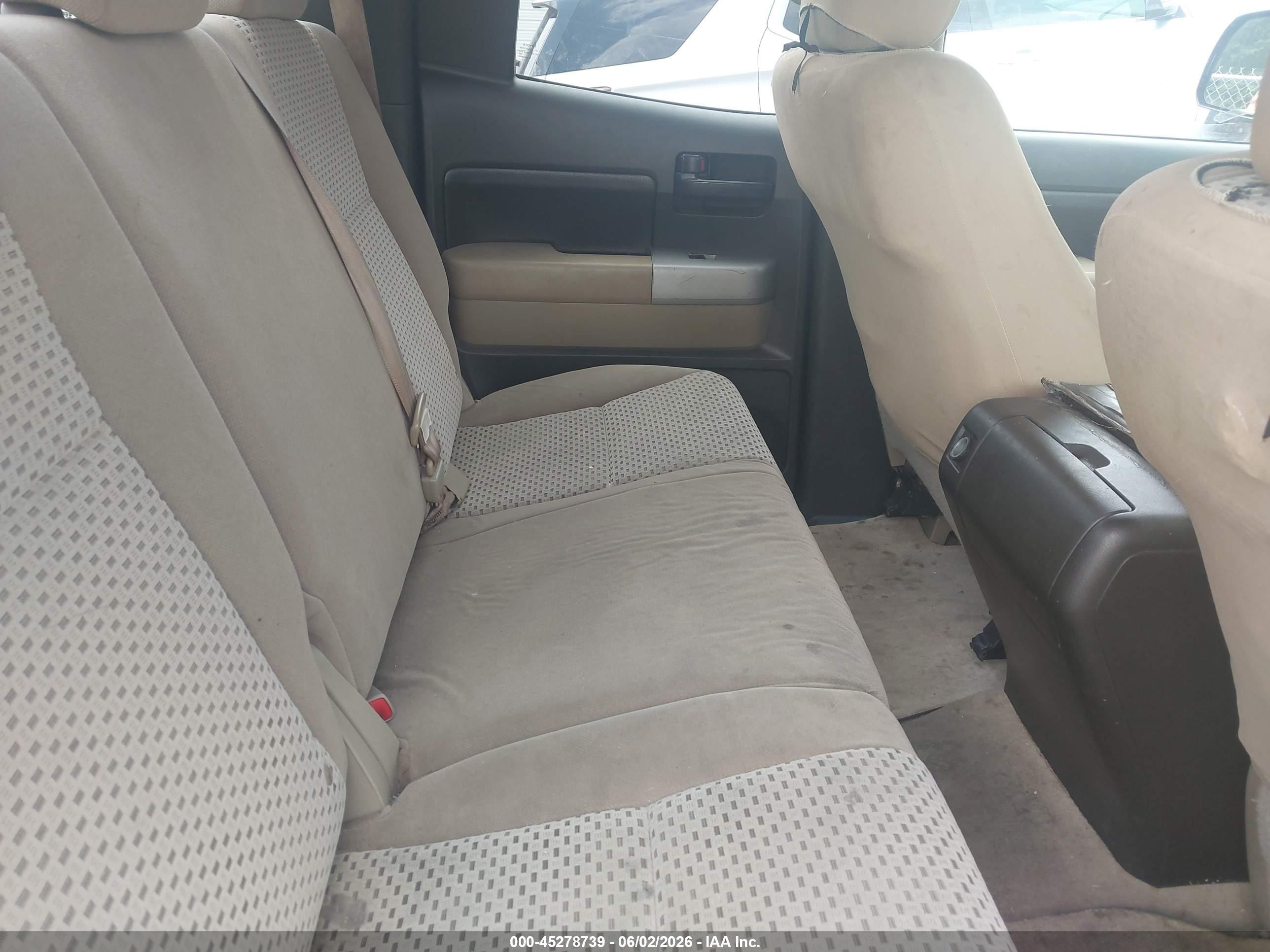 2008 Toyota Tundra Sr5 5.7l V8 Черный vin: 5TFRV54148X041162