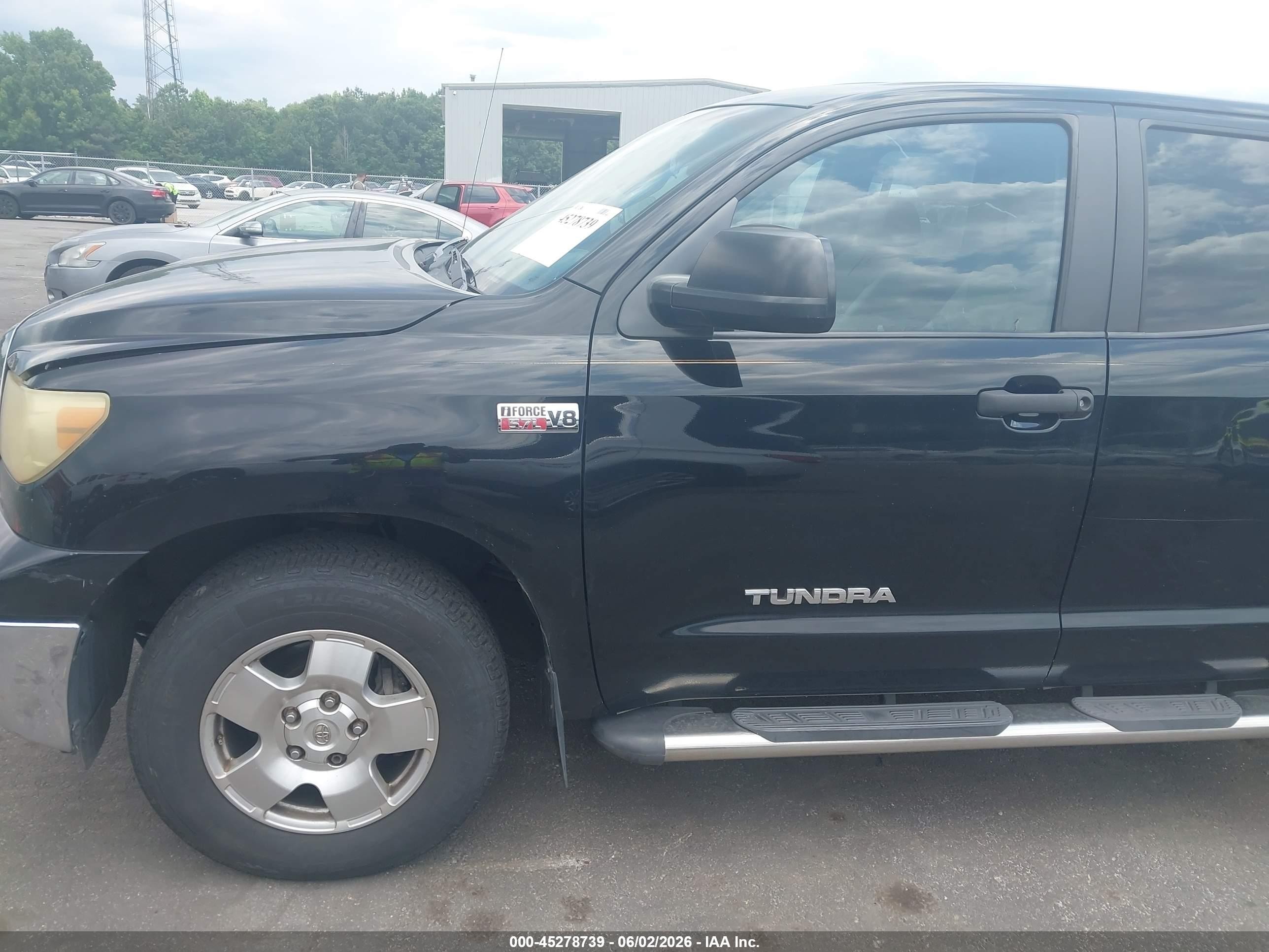 2008 Toyota Tundra Sr5 5.7l V8 Черный vin: 5TFRV54148X041162