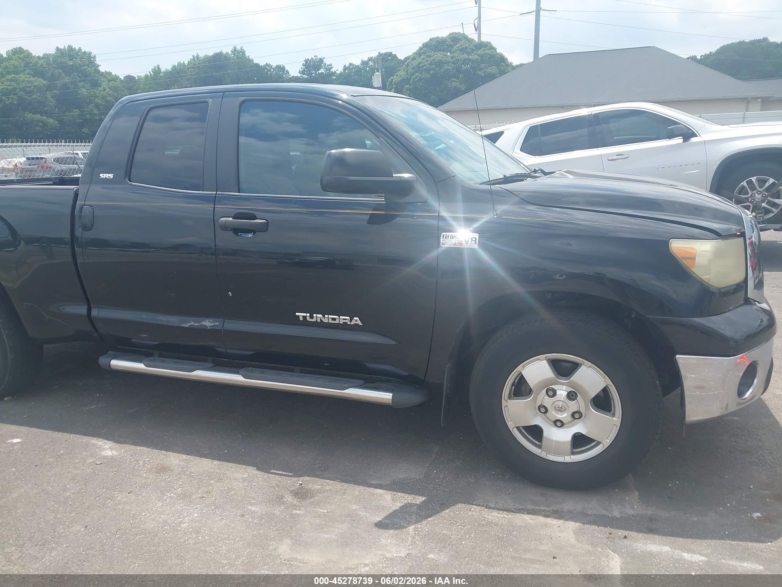 2008 Toyota Tundra Sr5 5.7l V8 Черный vin: 5TFRV54148X041162