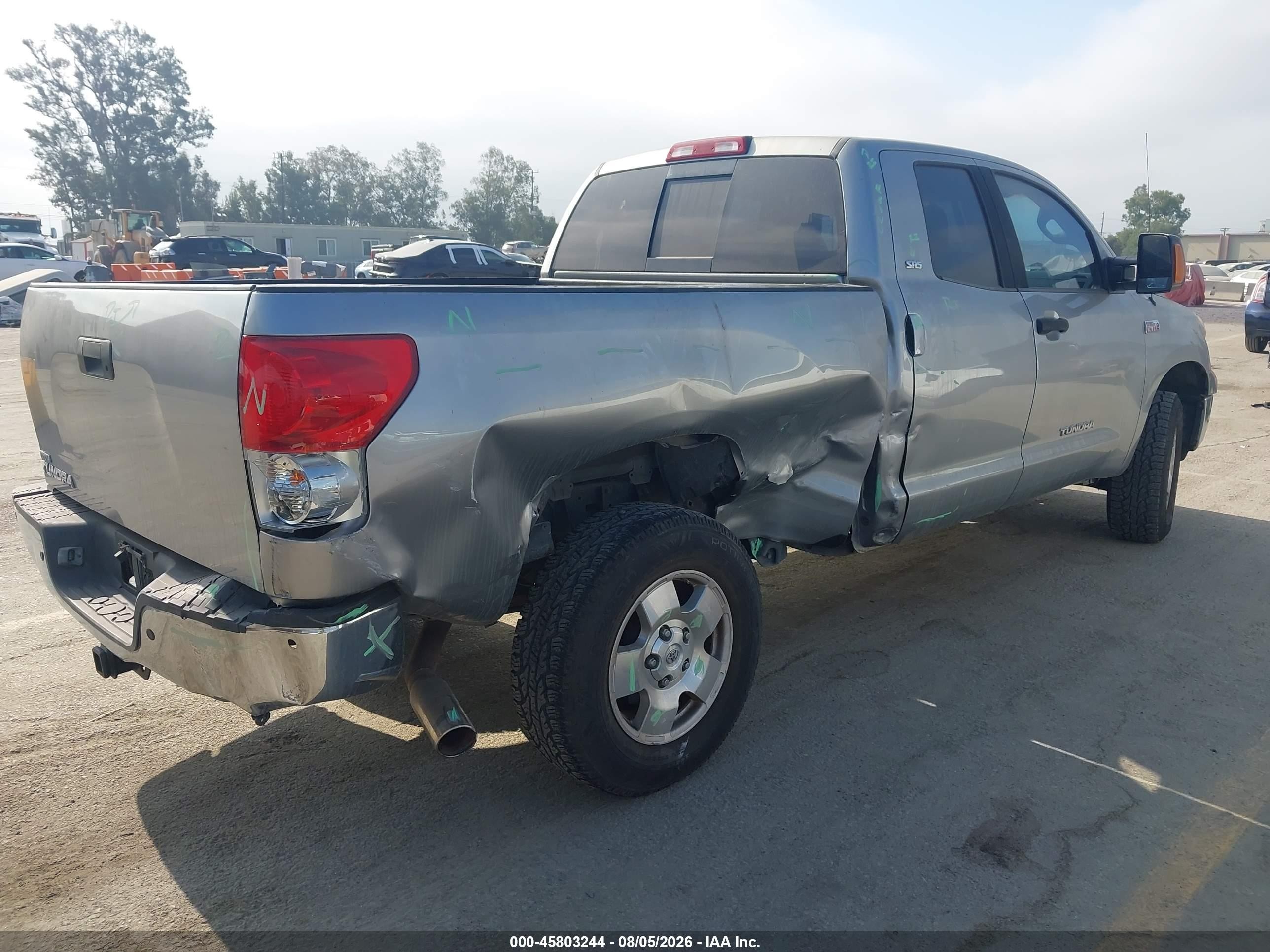 2007 Toyota Tundra Sr5 V8 Silver vin: 5TFRV54157X012624