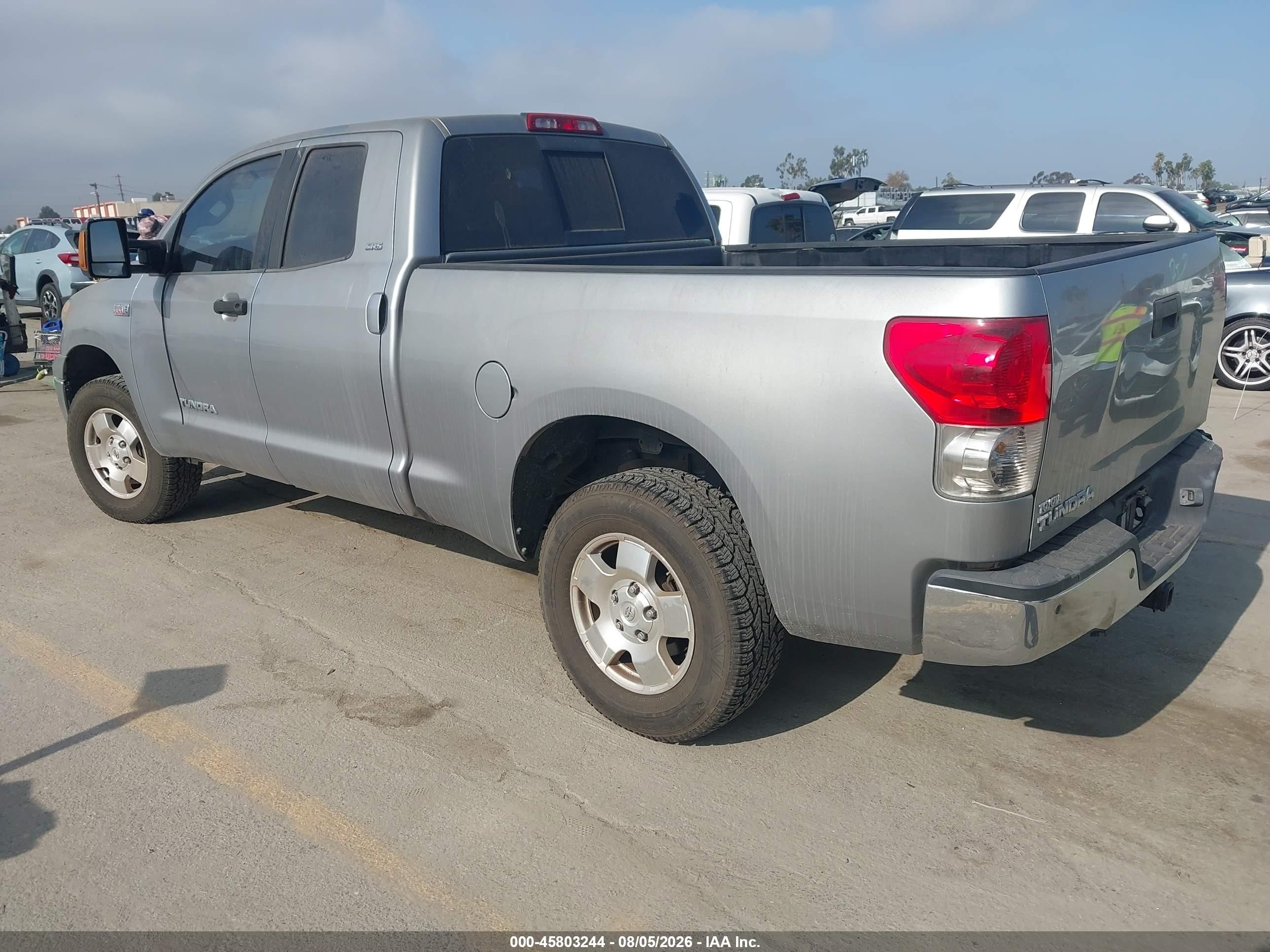 2007 Toyota Tundra Sr5 V8 Silver vin: 5TFRV54157X012624