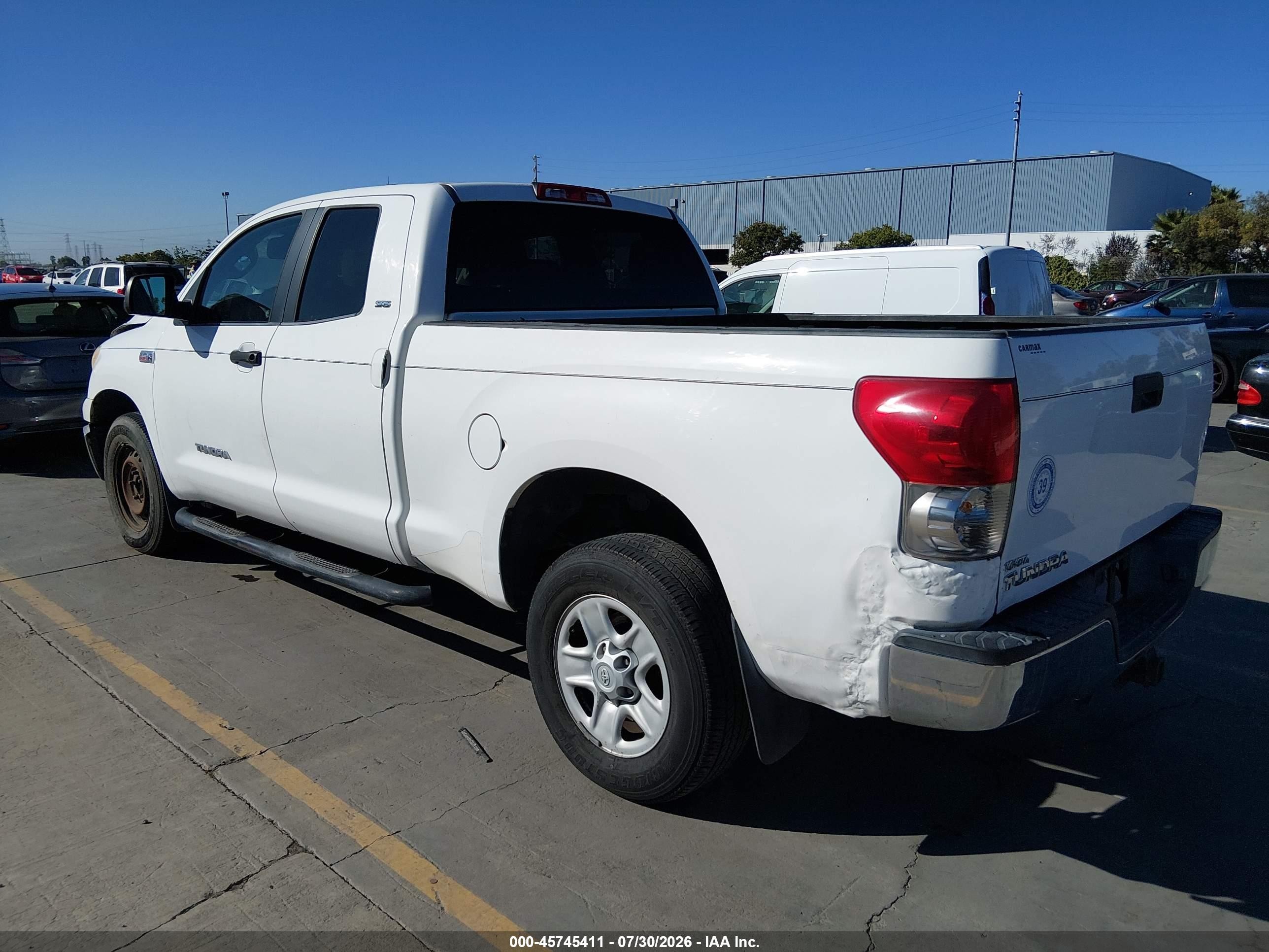 2008 Toyota Tundra Sr5 5.7l V8 Белый vin: 5TFRV54158X033331