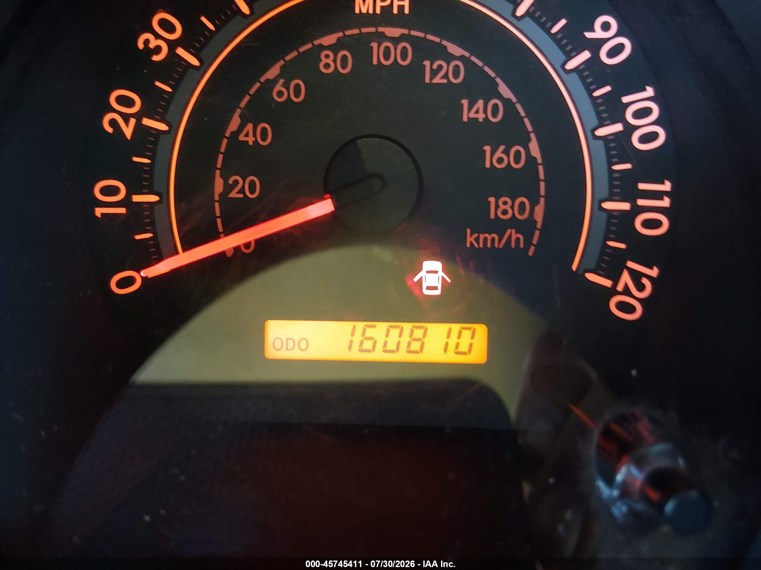 2008 Toyota Tundra Sr5 5.7l V8 Белый vin: 5TFRV54158X033331