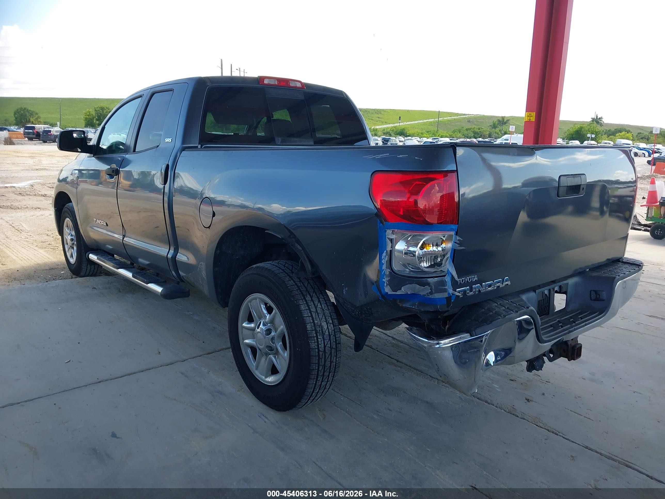 2008 Toyota Tundra Sr5 5.7l V8 Серый vin: 5TFRV54158X034754